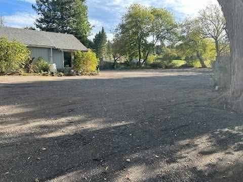 Caledon, ON L7C 1E6,15426 Airport RD