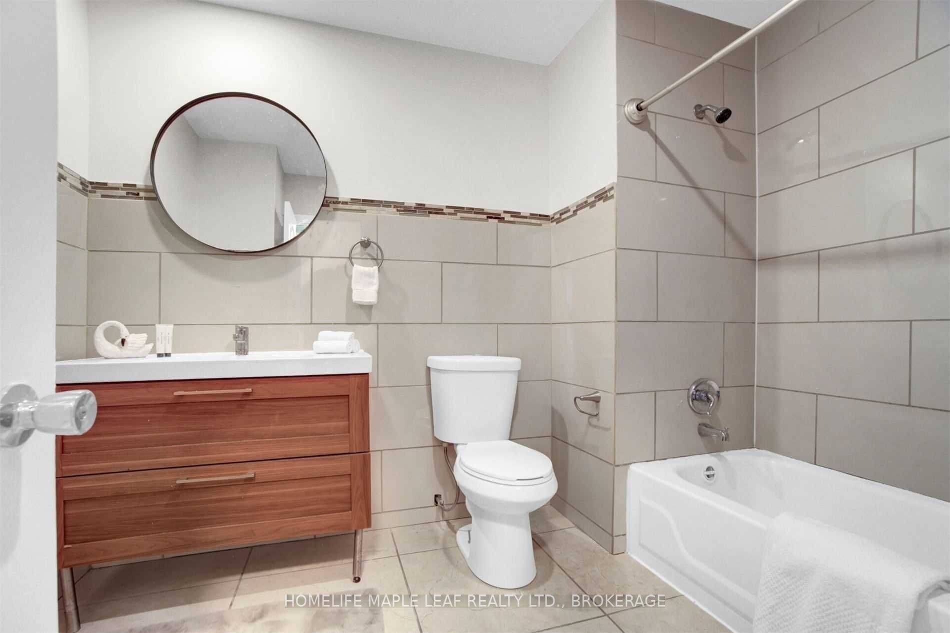 Brampton, ON L6X 2L6,48 Winderemere CT