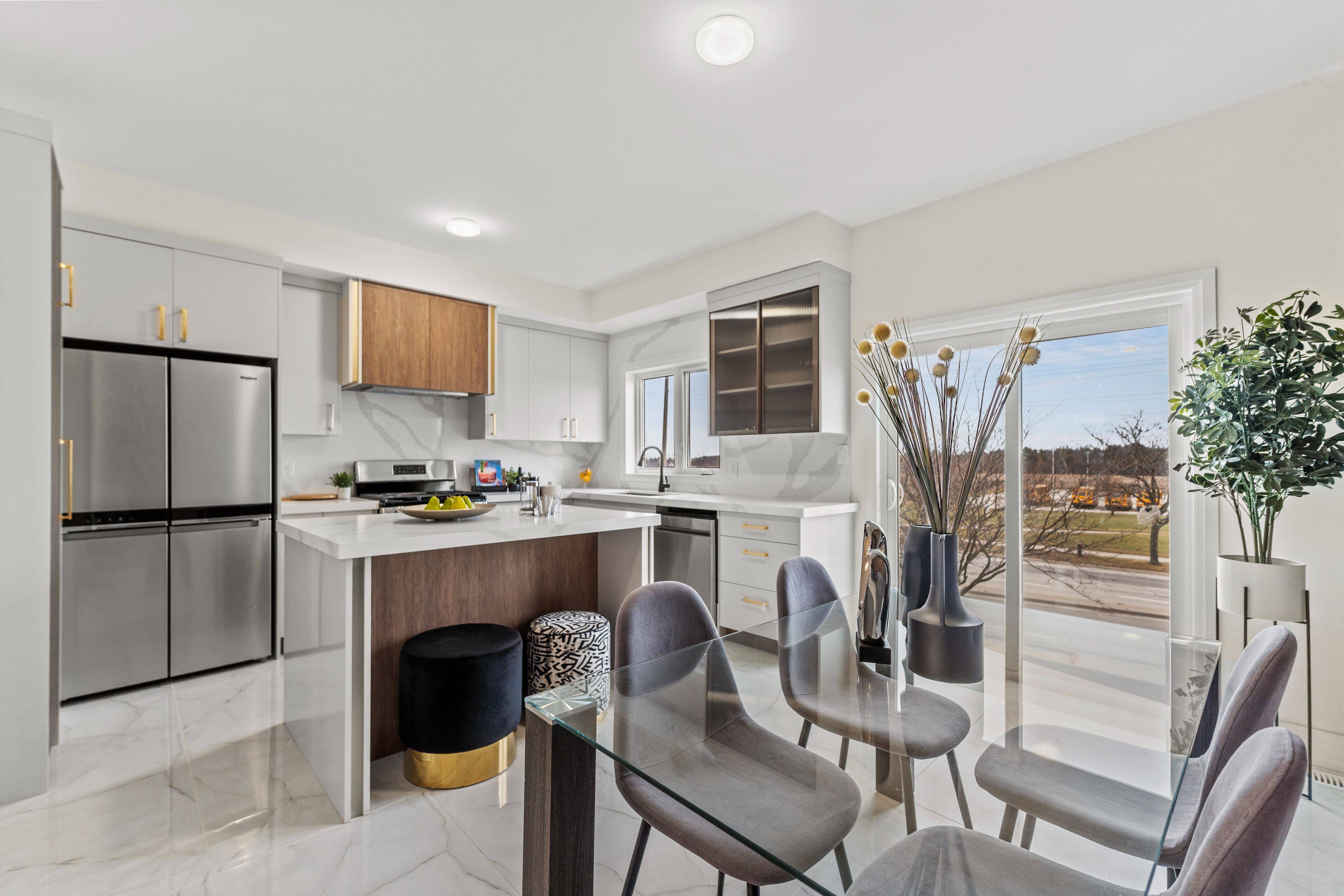 Burlington, ON L7L 7B6,1989 Georgina CT