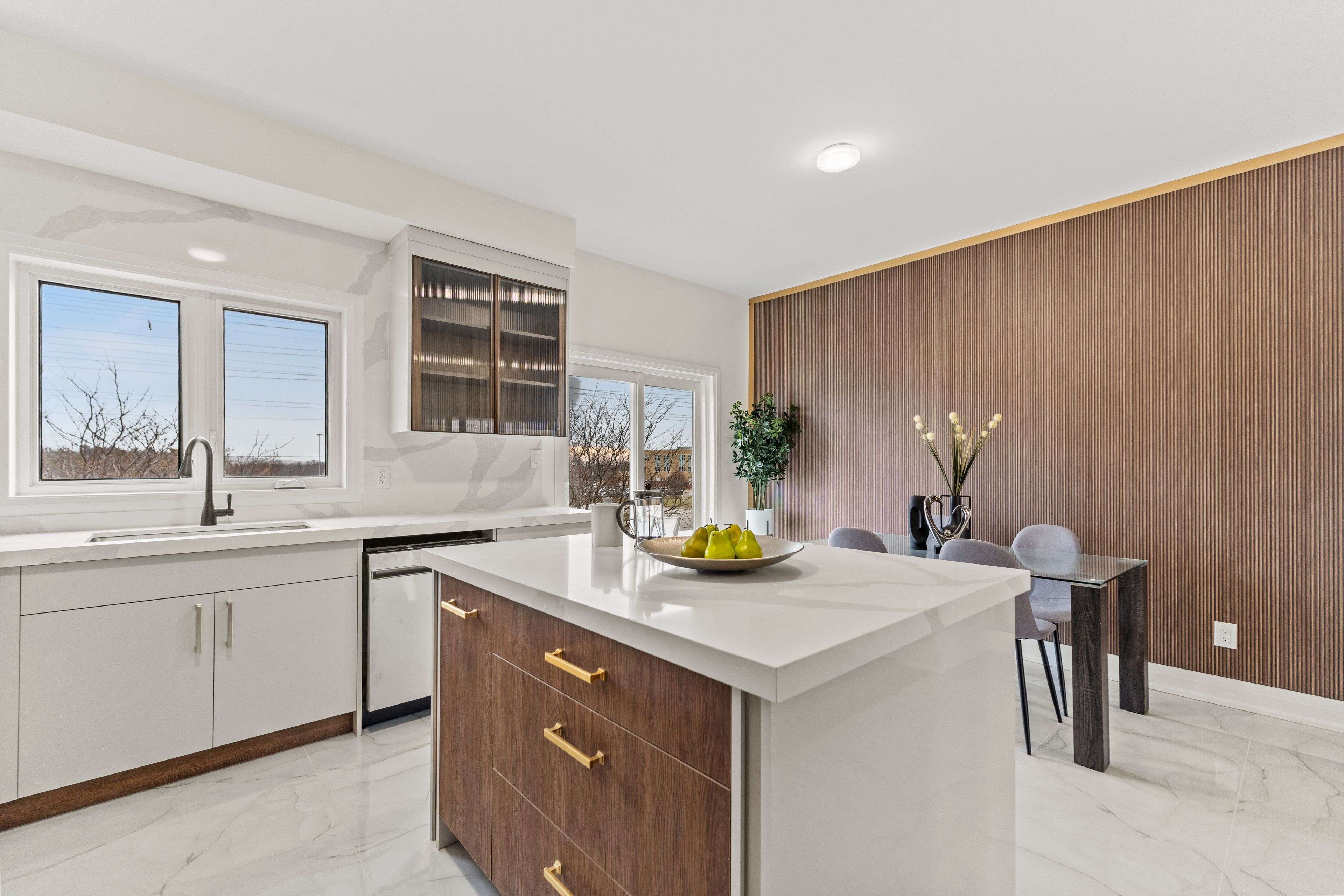 Burlington, ON L7L 7B6,1989 Georgina CT