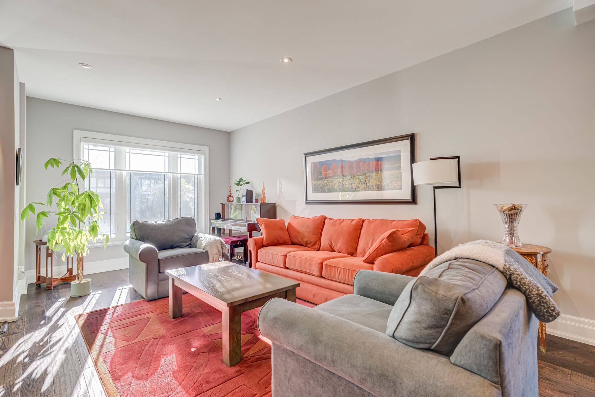 Mississauga, ON L5E 2N5,1487 Myron DR