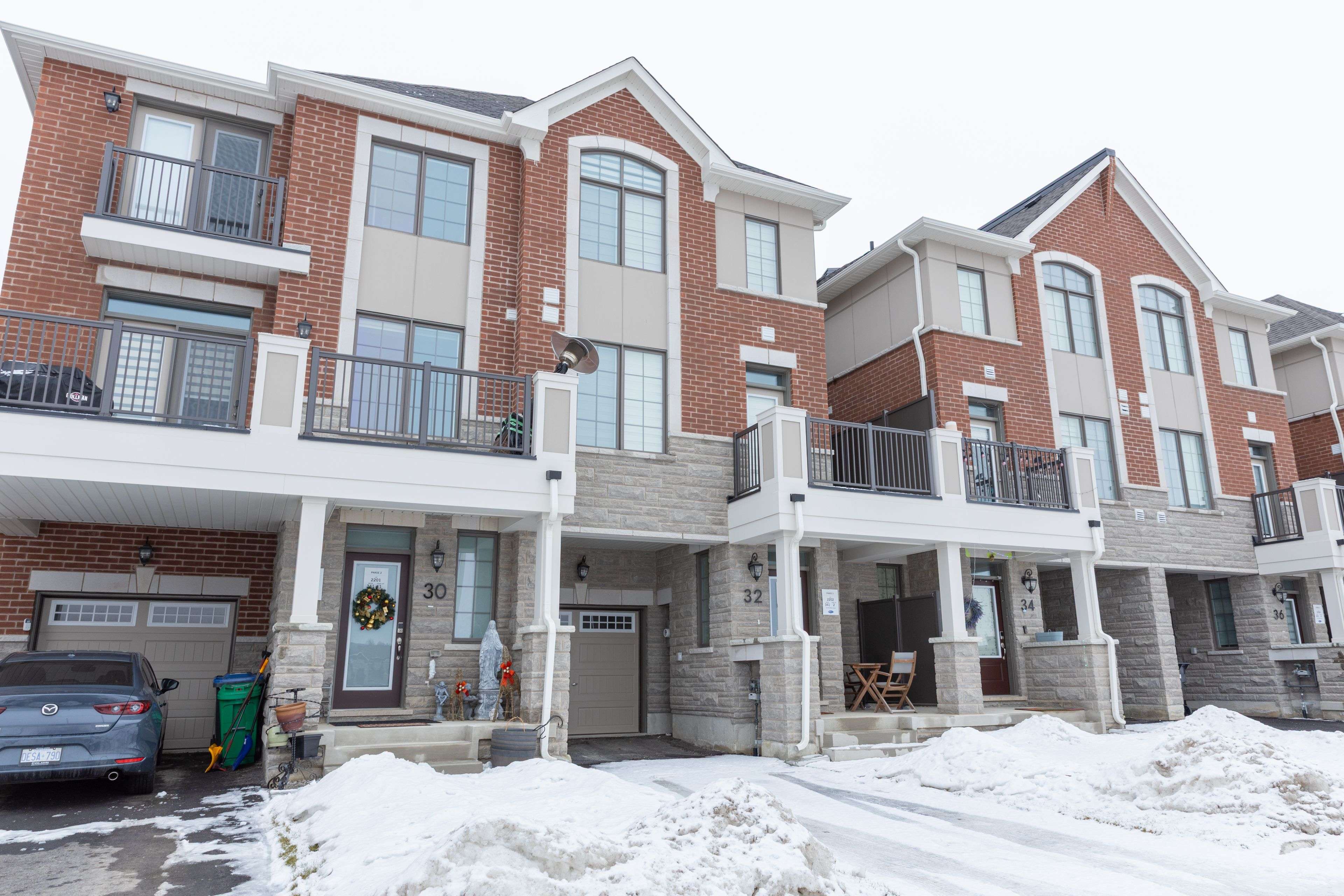 Caledon, ON L7C 3H1,32 Elmer Moss AVE