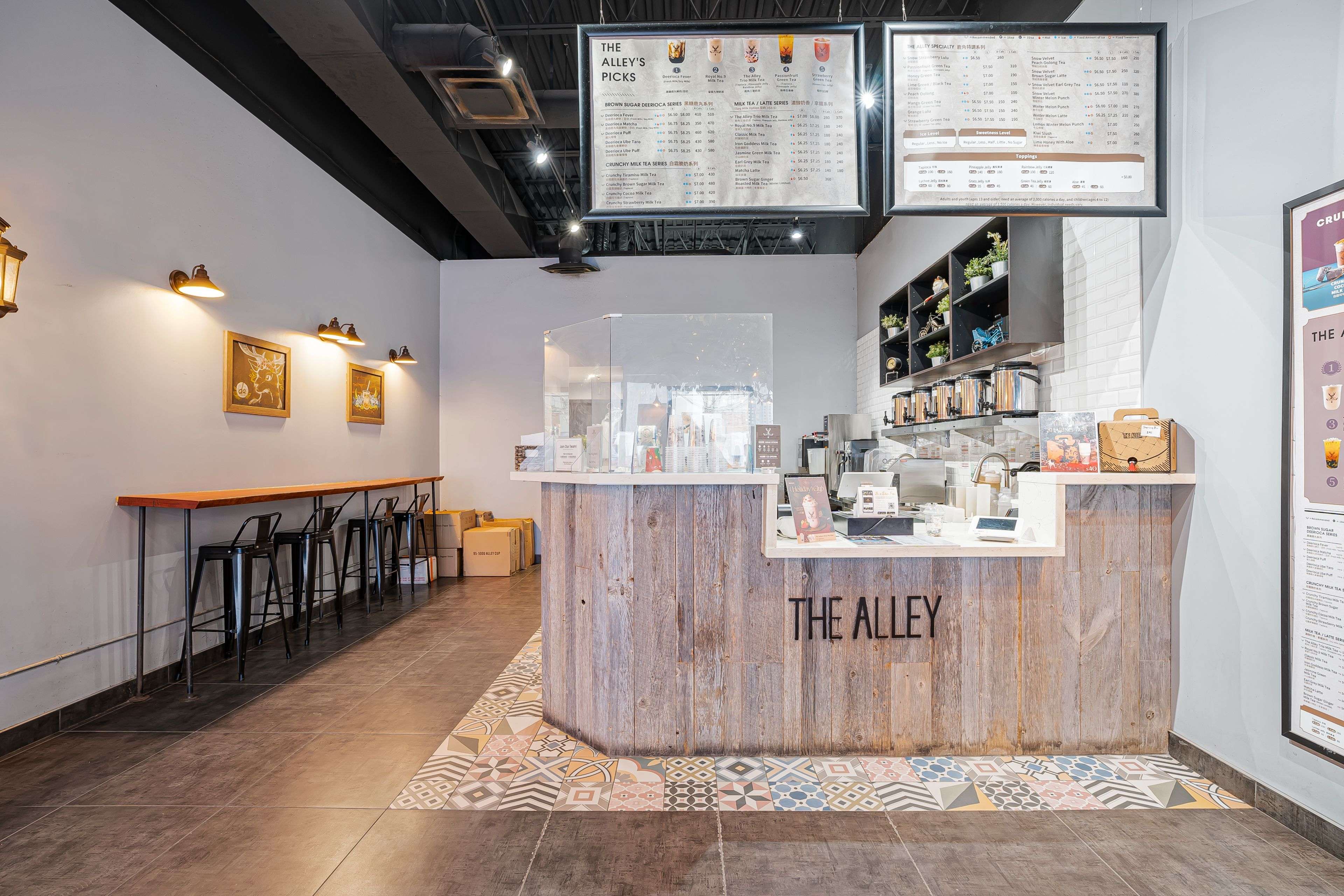 Mississauga, ON L5B 3X9,325 Central Pkwy W #11