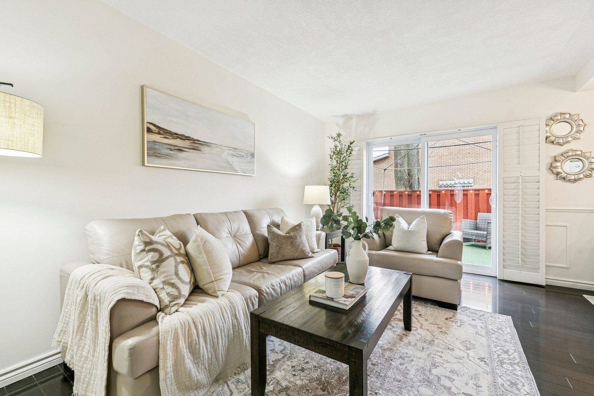 Hamilton, ON L8K 6J1,100 Quigley RD #137