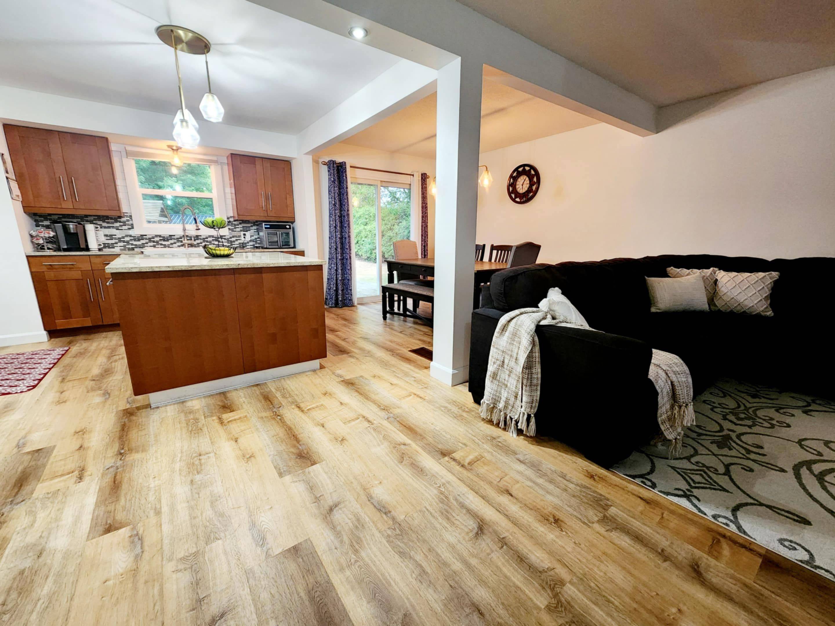 Brockville, ON K6V 5Z7,1266 Brockmount PL