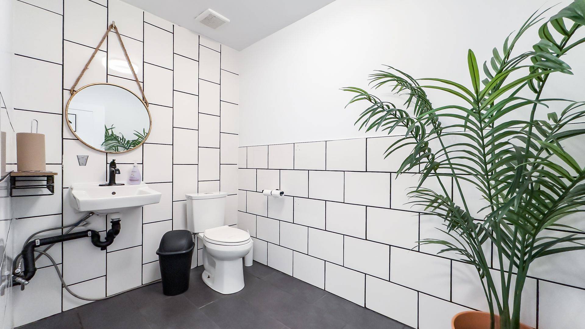 Ashfield-colborne-wawanosh, ON N7A 3Y2,81643 Bluewater HWY