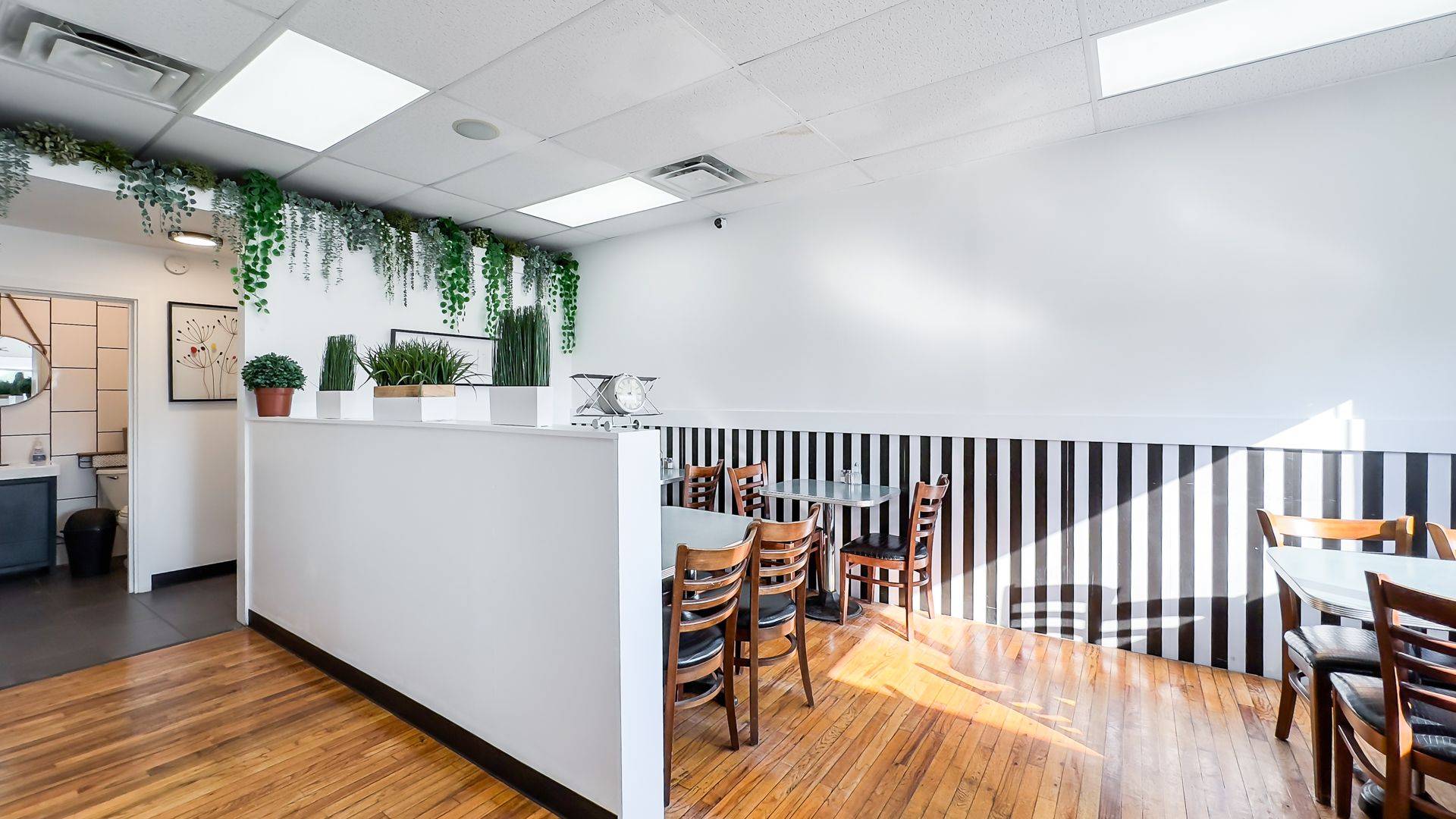 Ashfield-colborne-wawanosh, ON N7A 3Y2,81643 Bluewater HWY