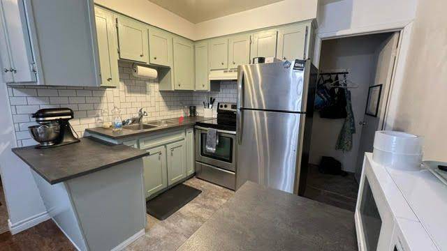 Waterloo, ON N2M 5B5,423 Westwood DR #36