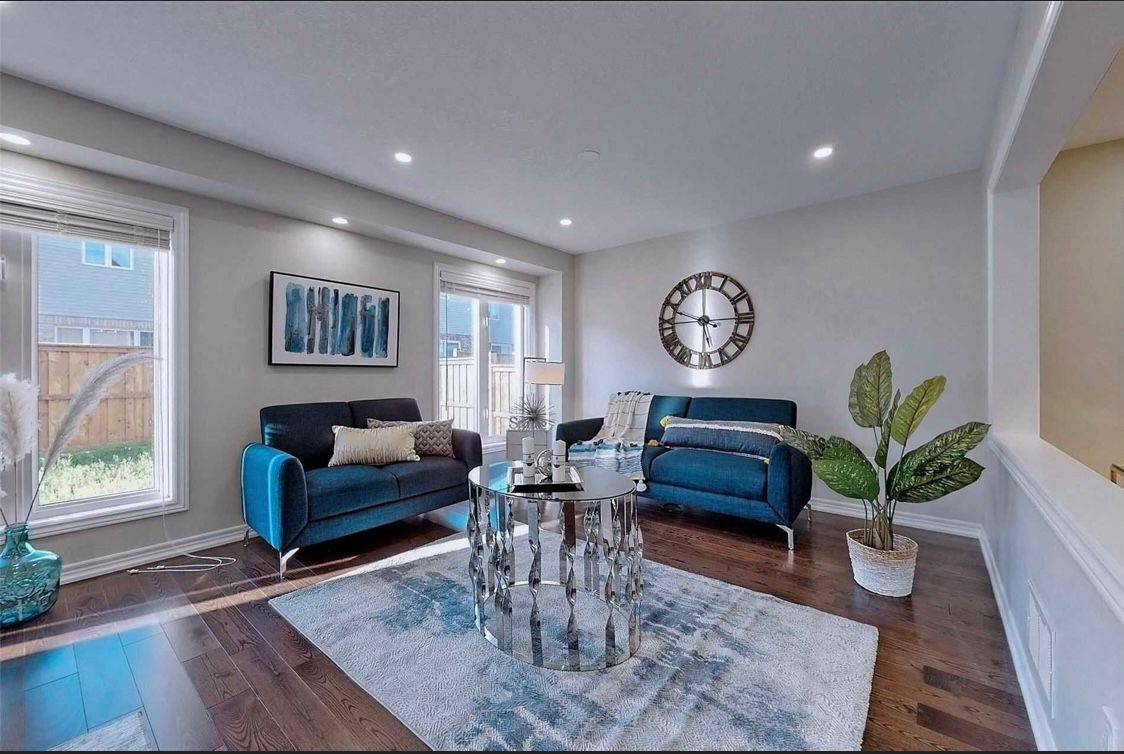 Cambridge, ON N3H 0C1,23 Knotty Pine AVE