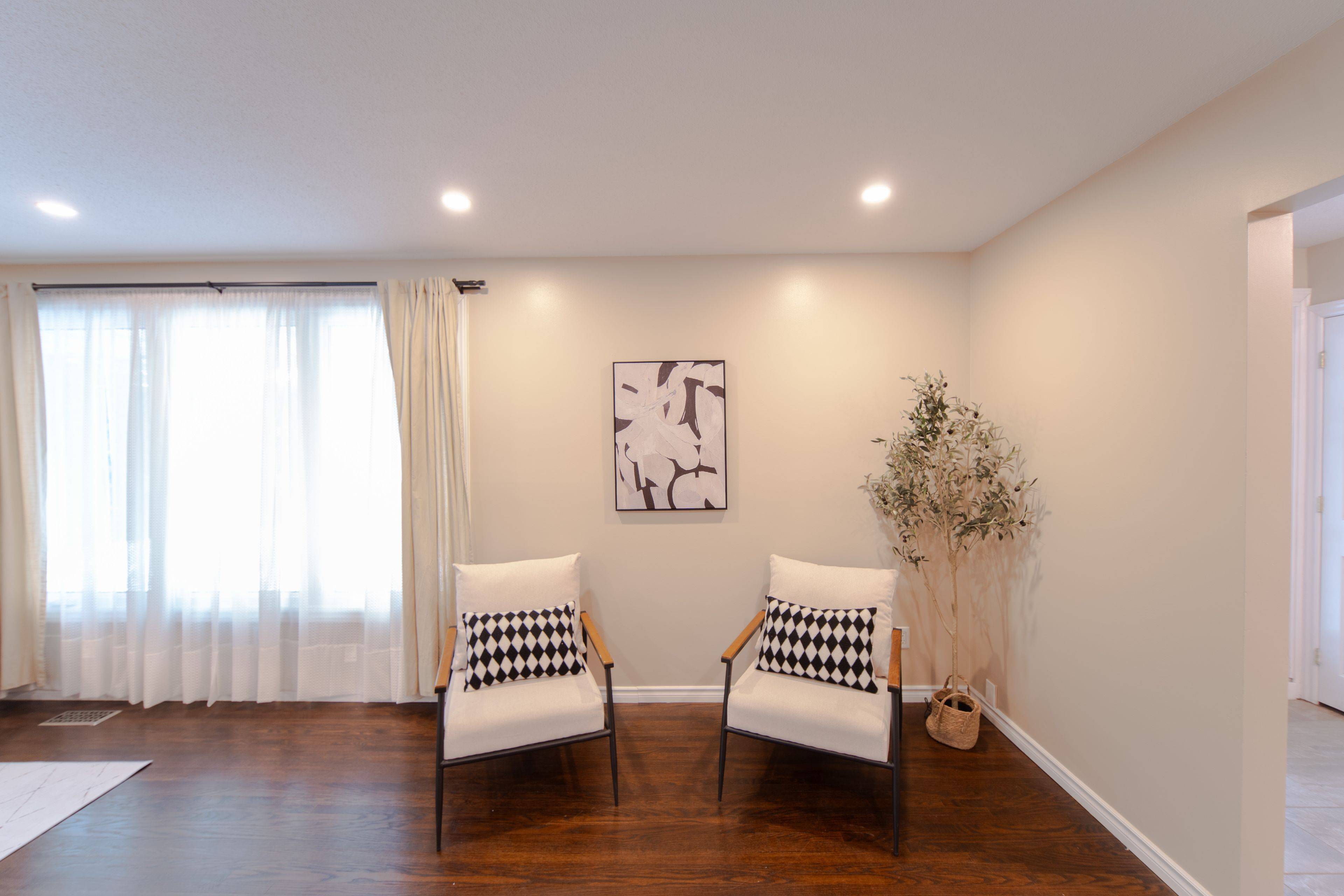 Beacon Hill North - South And Area, ON K1J 8J3,1953 MARQUIS AVE