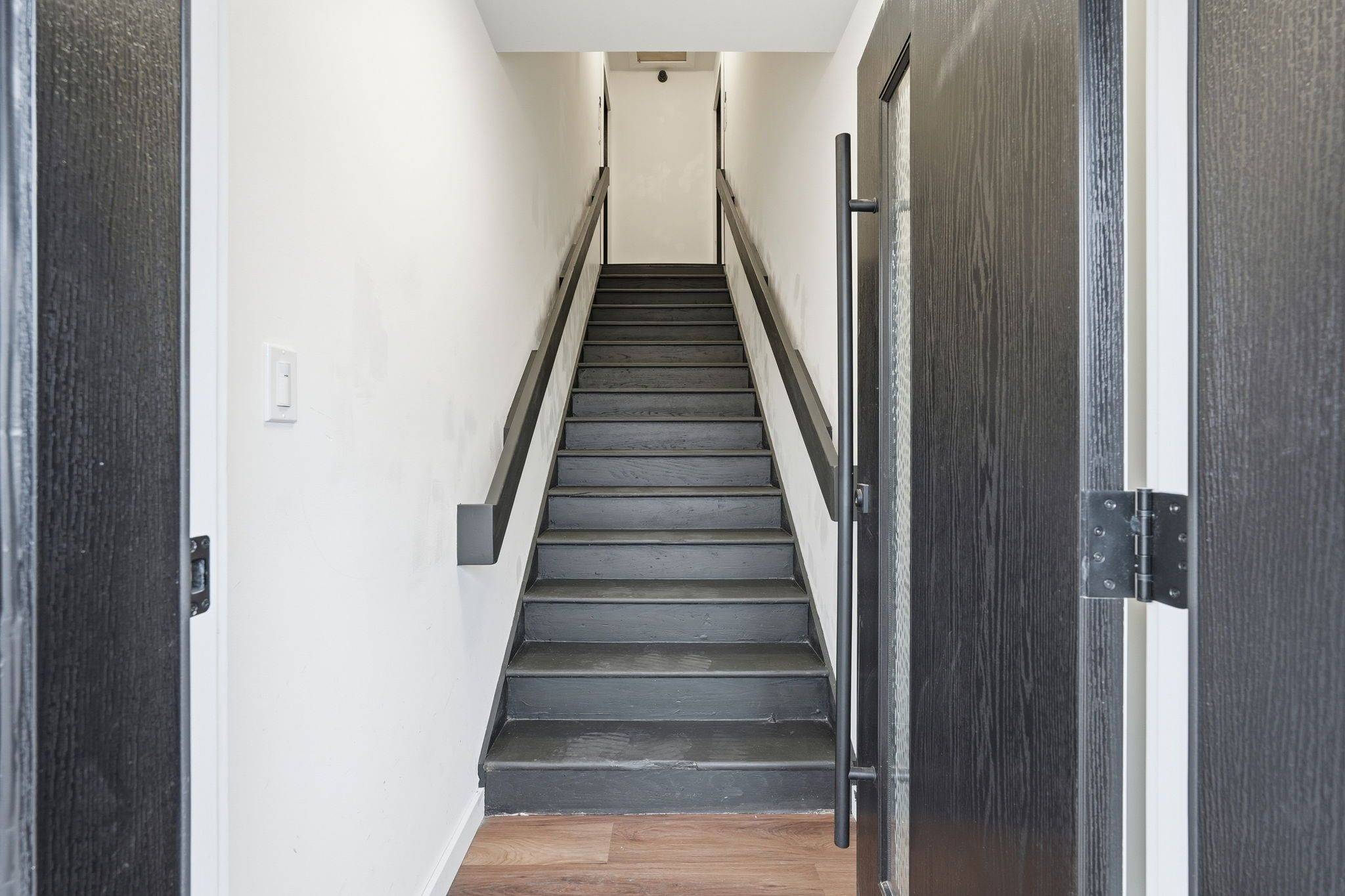 Niagara Falls, ON L2E 1V9,4876 Simcoe ST #3