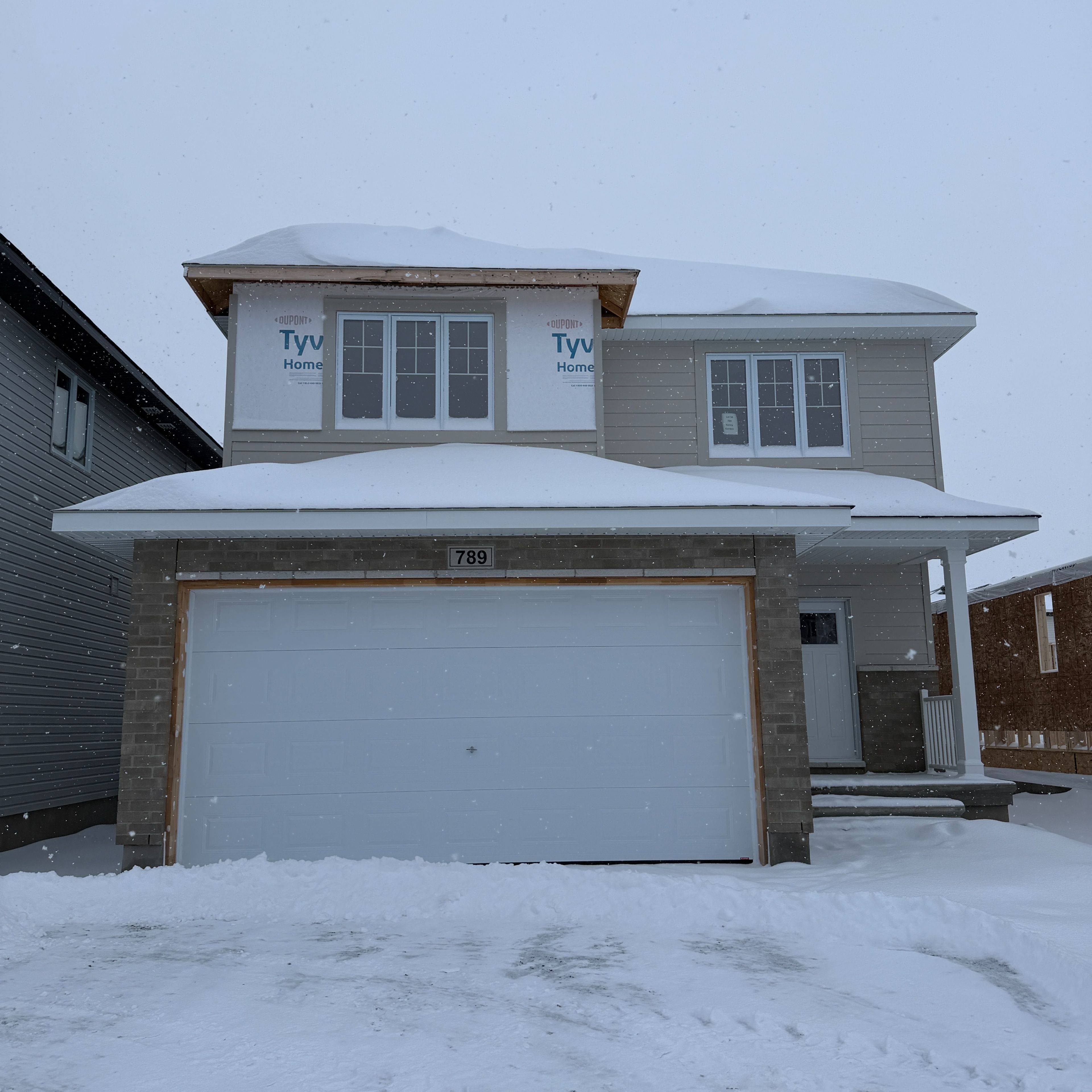 Blossom Park - Airport And Area, ON K4M 0X9,789 Kenny Gordon AVE