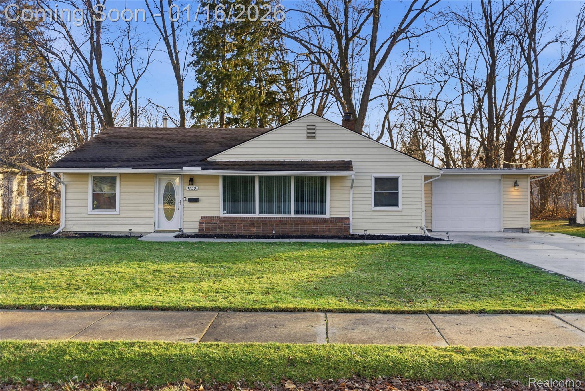 Southfield, MI 48075,17391 George Washington DR