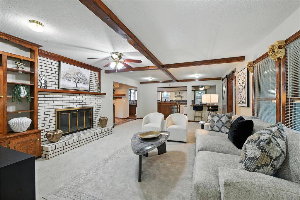 Grapevine, TX 76051,1323 Dublin Street