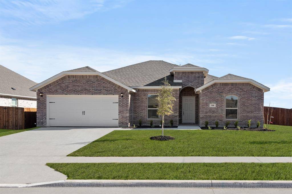 Azle, TX 76020,500 Pebble Circle