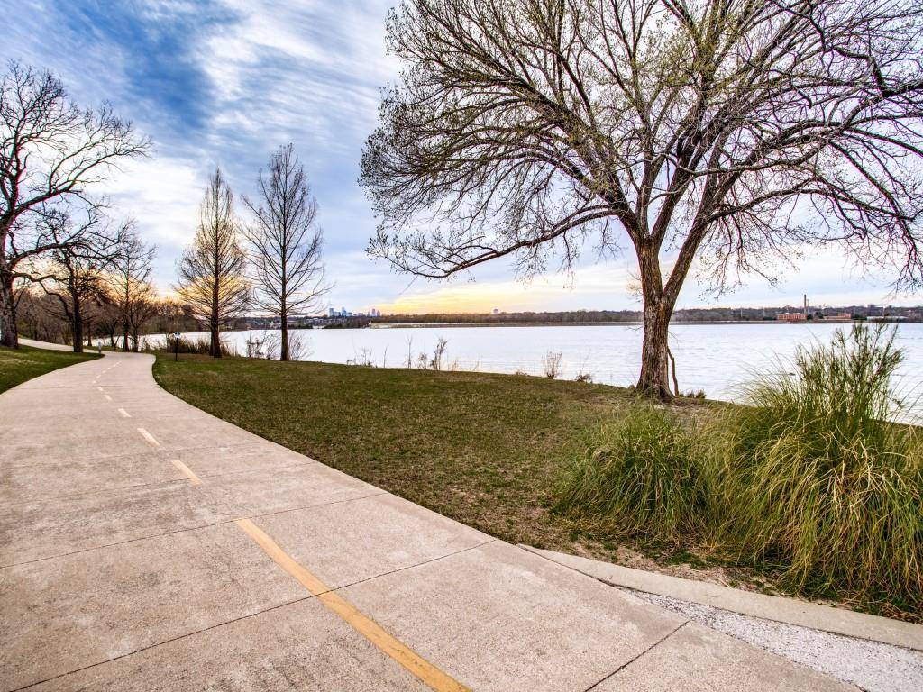 Dallas, TX 75218,1052 Gallivant Lane