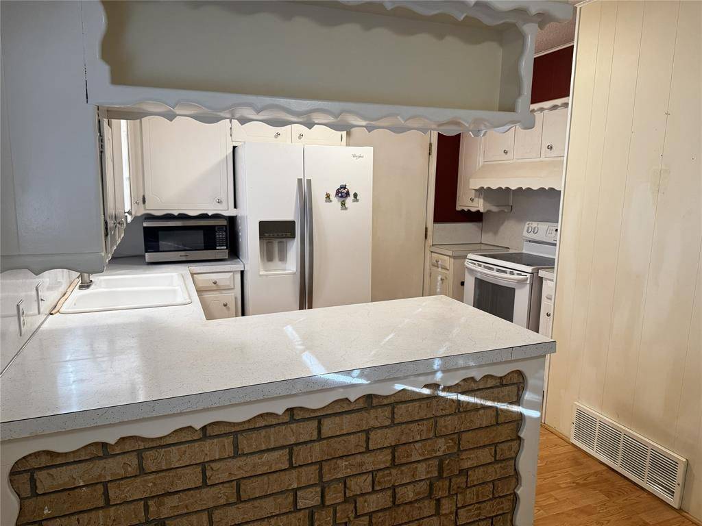 Alvarado, TX 76009,712 S Spears Street