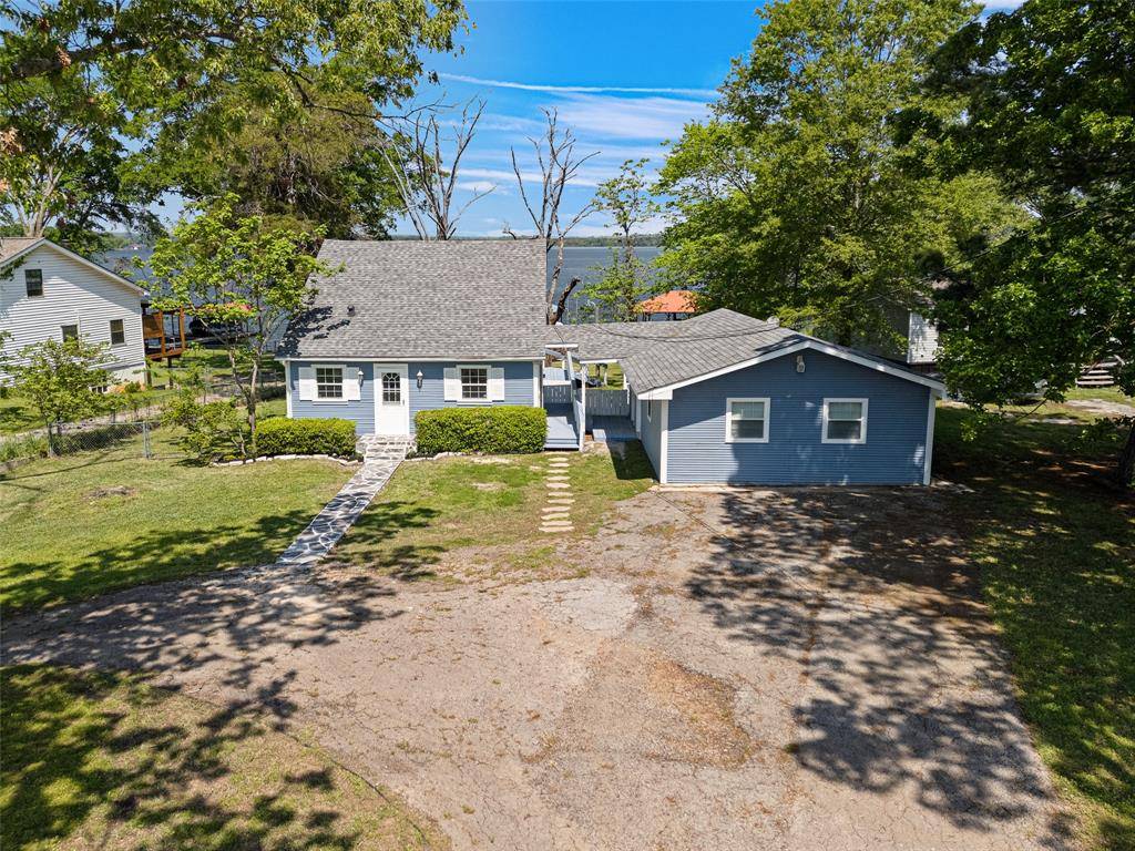 Chandler, TX 75758,20505 Flat Creek Drive