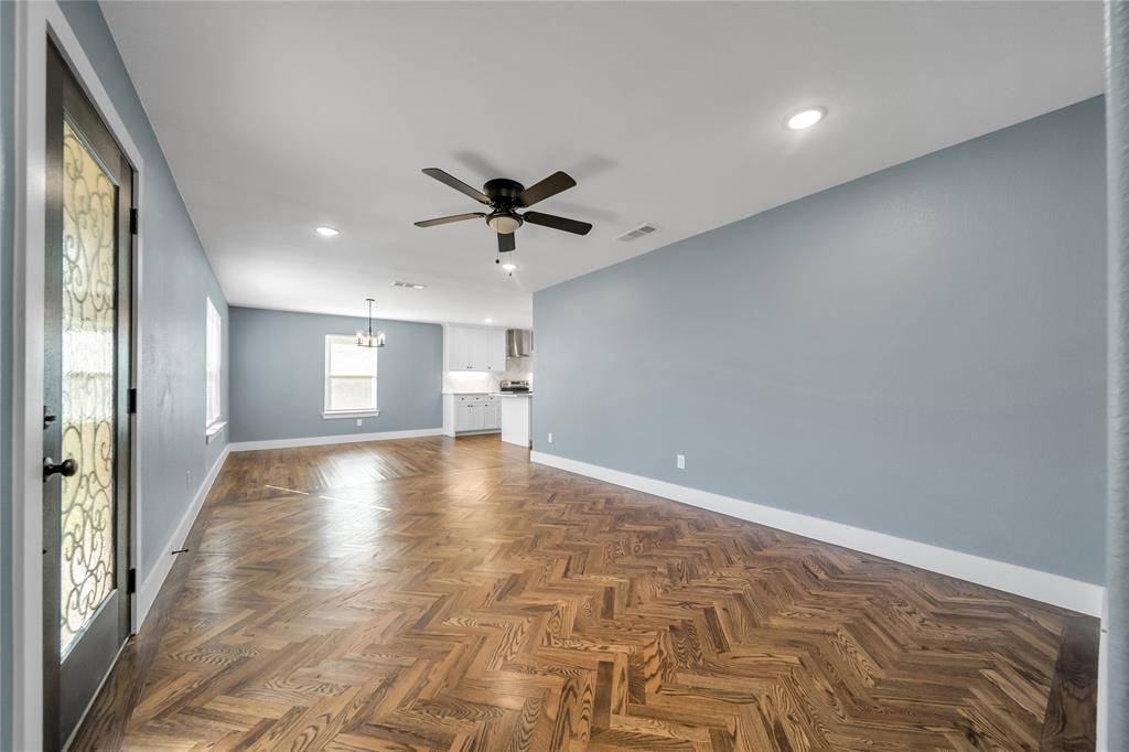 Kemp, TX 75143,19450 Valentine Road