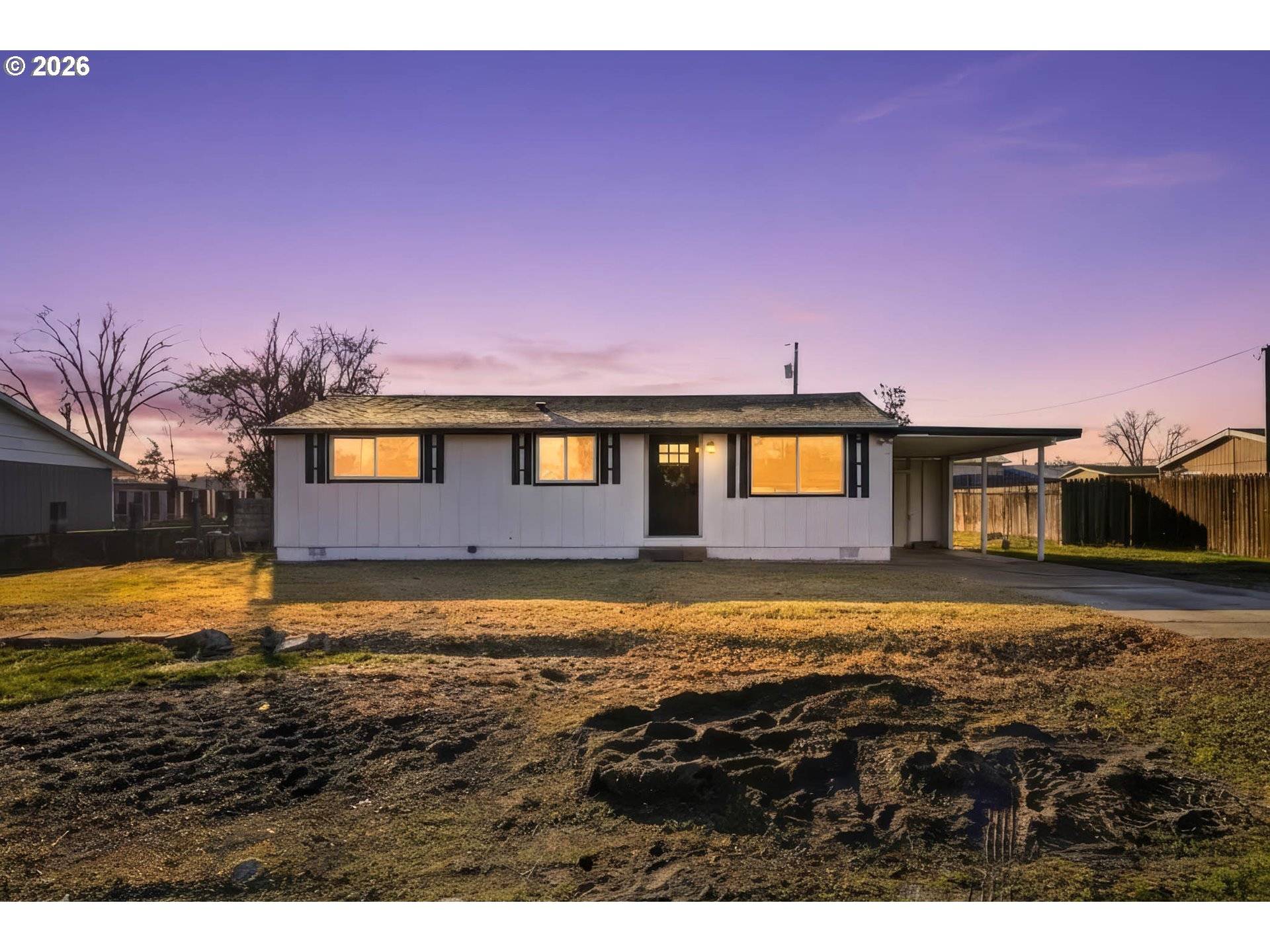 Hermiston, OR 97838,475 W HARTLEY AVE