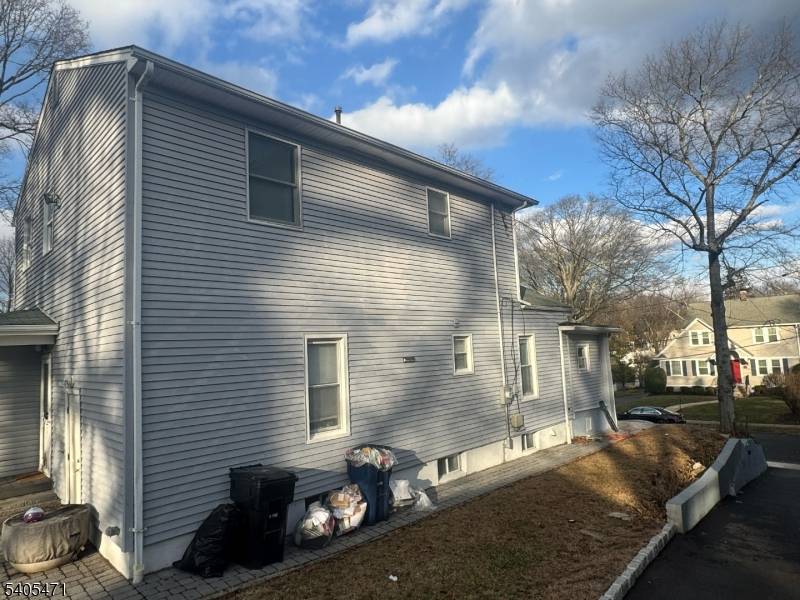 Plainfield City, NJ 07062,835 Dixie Ln