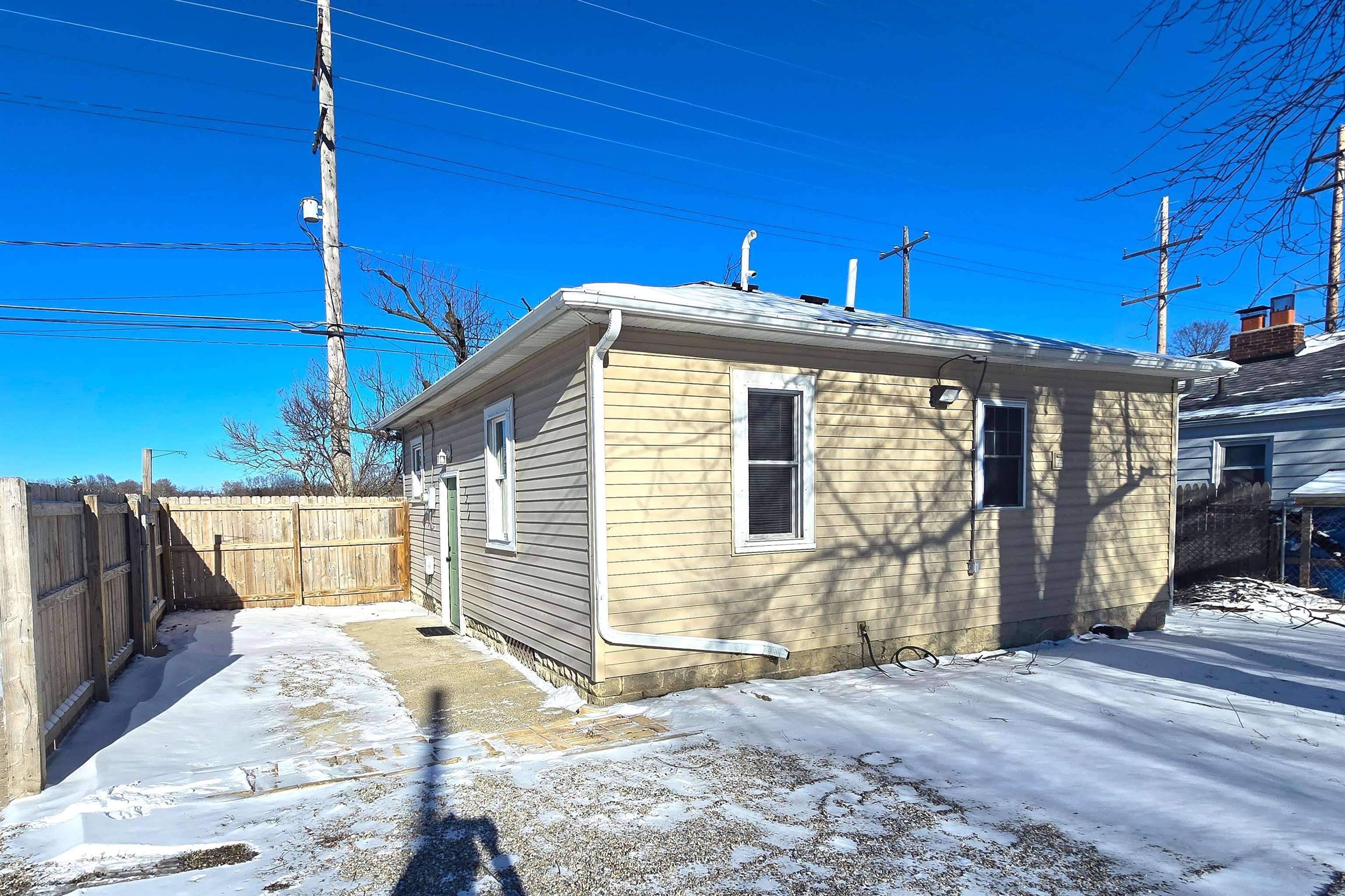 Burton, MI 48529,1216 E Hemphill RD