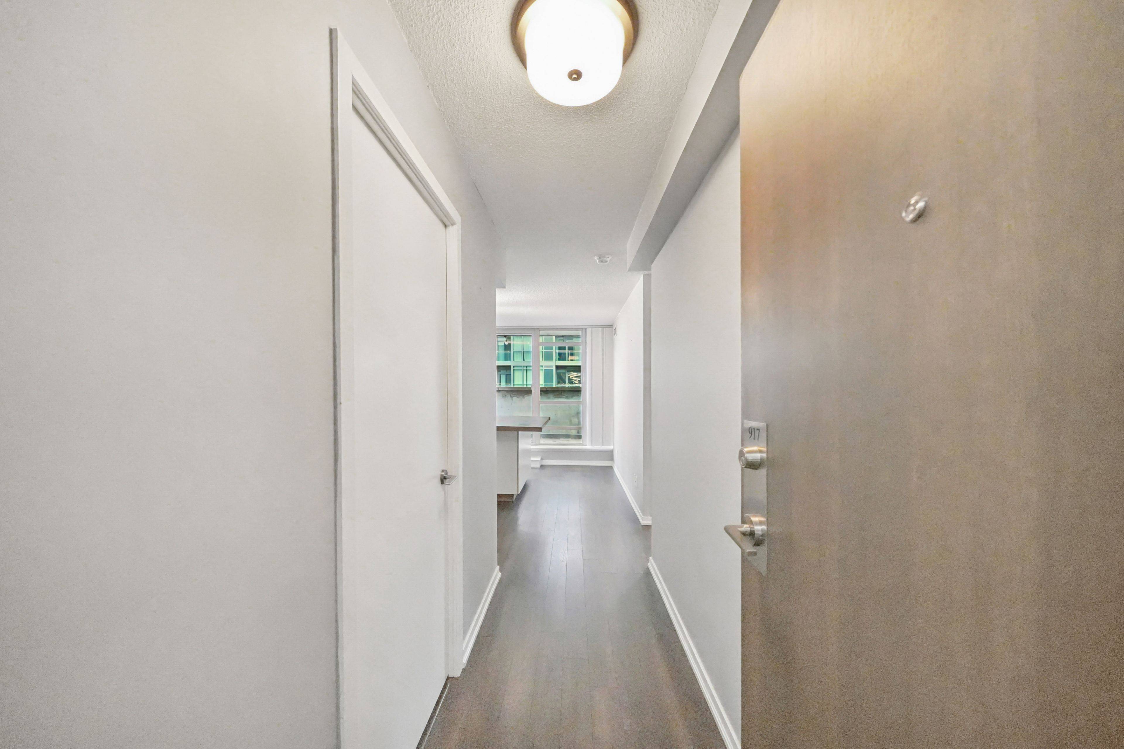 Toronto C01, ON M6J 0A2,68 Abell ST #917