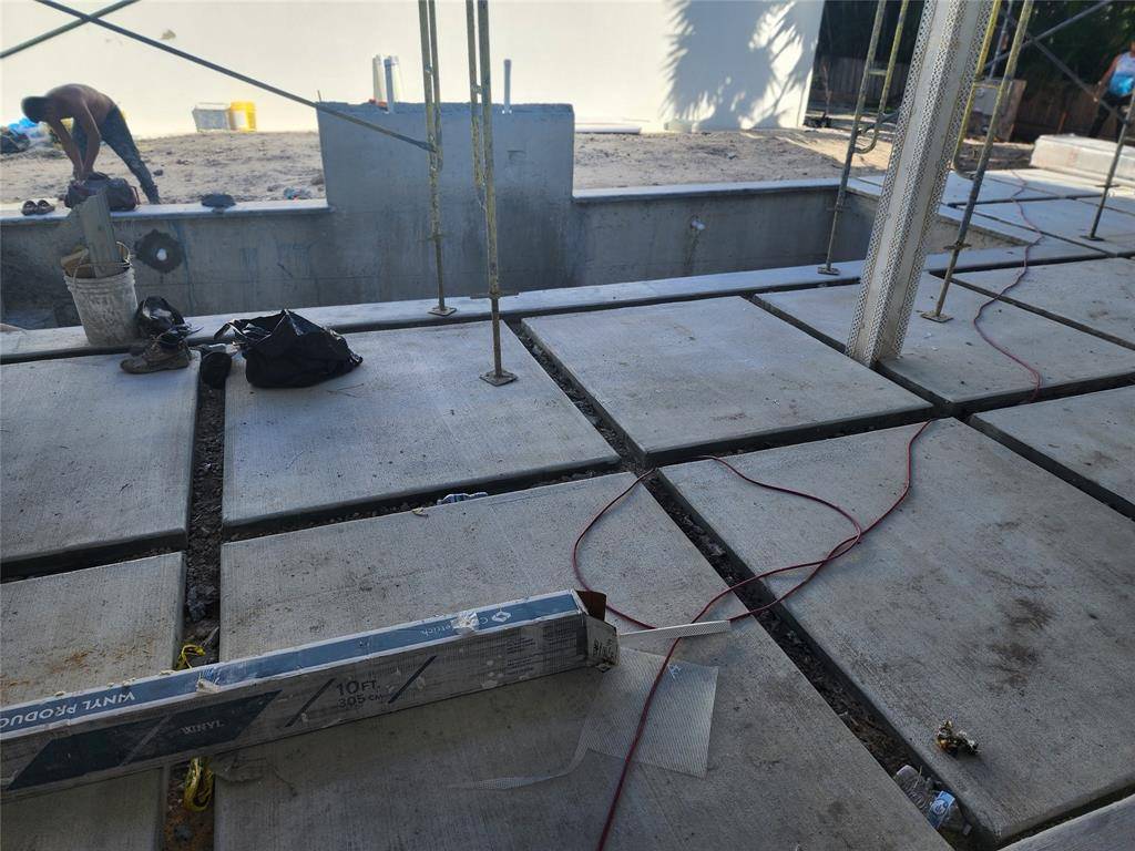 Fort Lauderdale, FL 33305,40 NE 16th PL