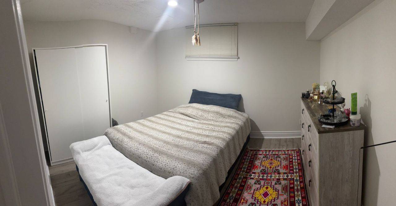 Richmond Hill, ON L4C 4L7,134 Oxford ST