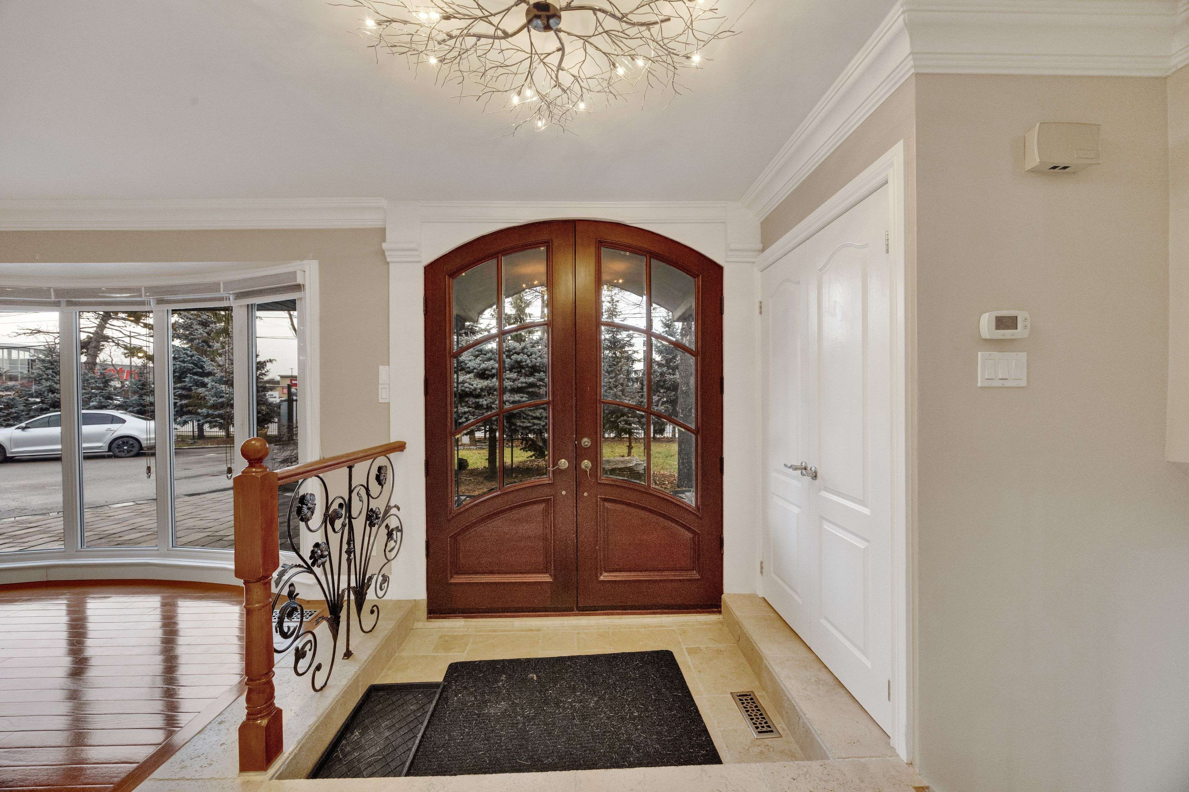 Oakville, ON L6L 4A4,308 Third Line