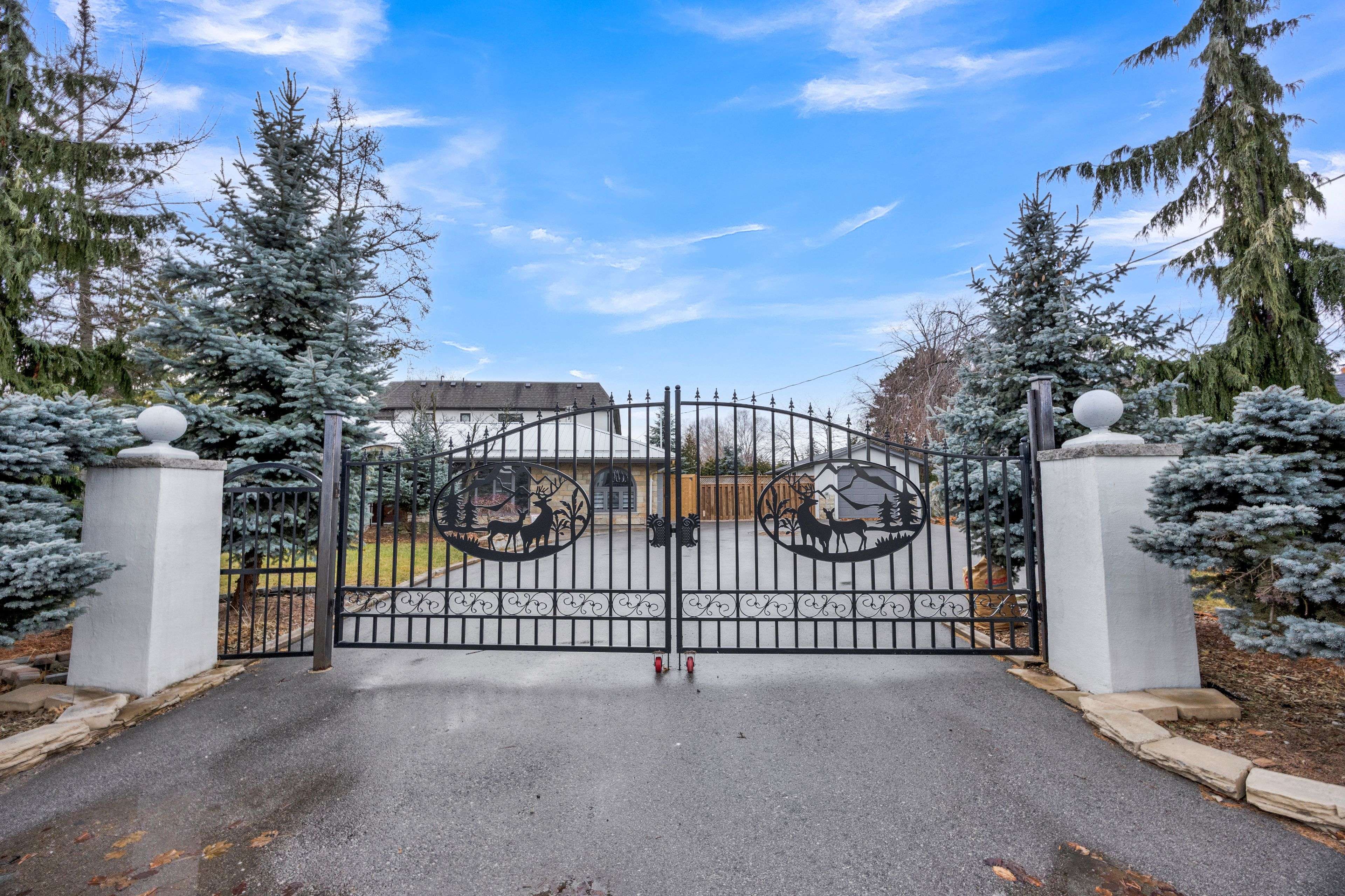 Oakville, ON L6L 4A4,308 Third Line