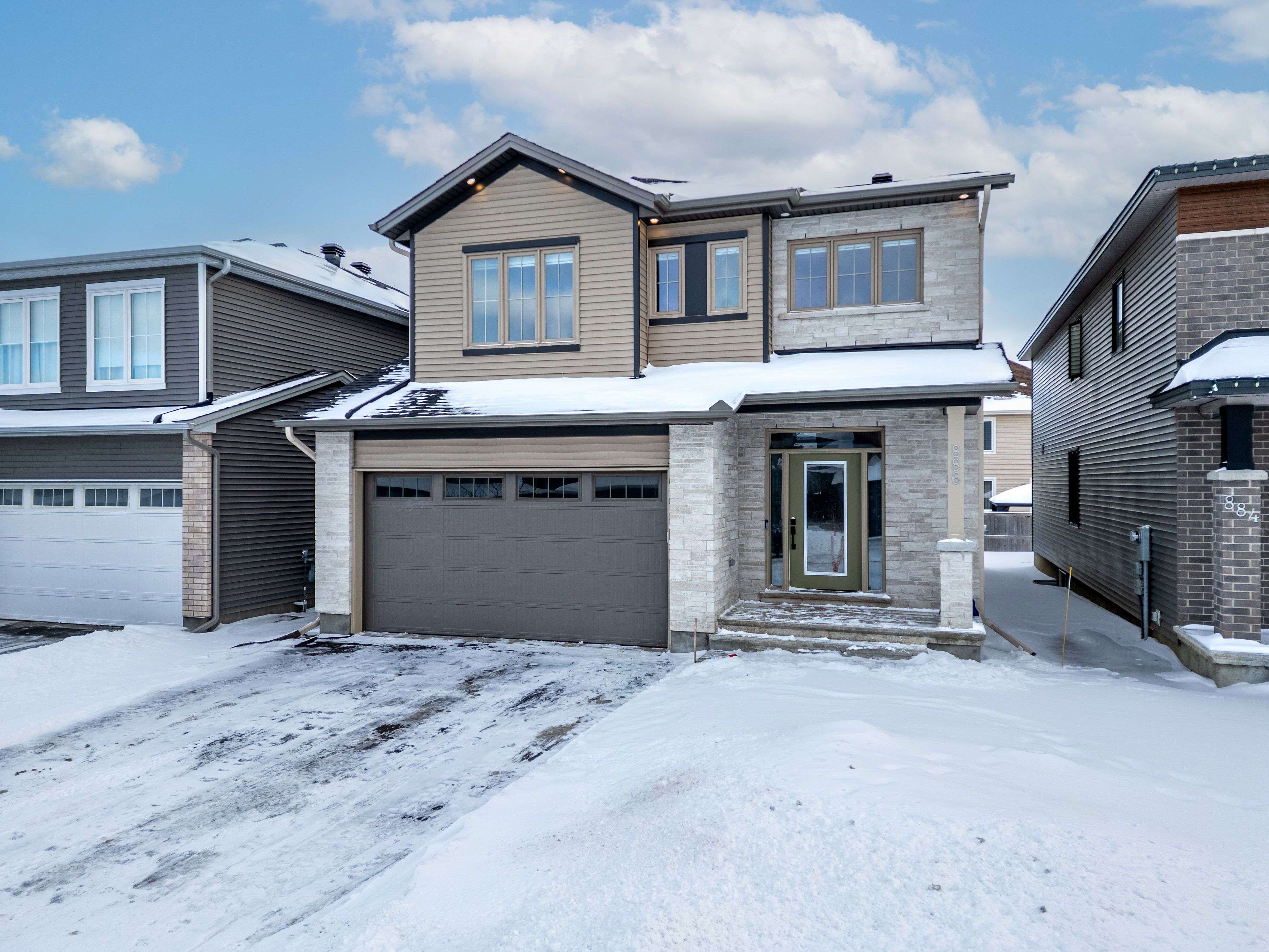 Stittsville - Munster - Richmond, ON K2S 2W8,886 Sendero WAY