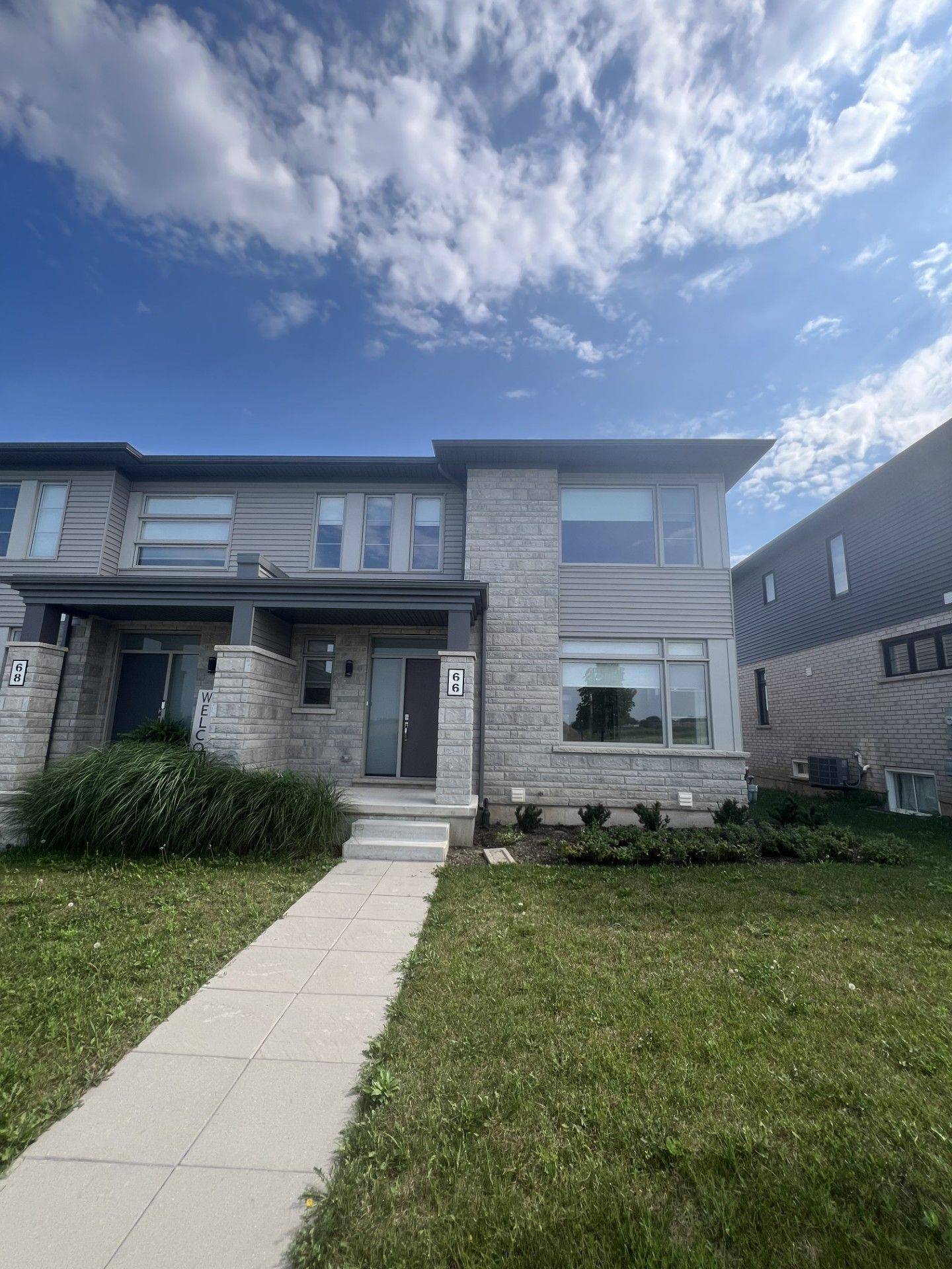 Pelham, ON L3B 5N5,66 Summersides BLVD