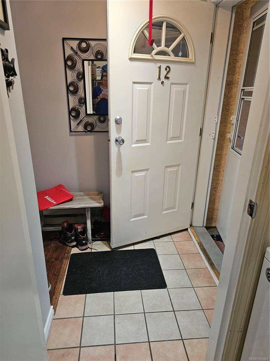 Colwood, BC V9B 1Z6,639 Kildew Rd #12