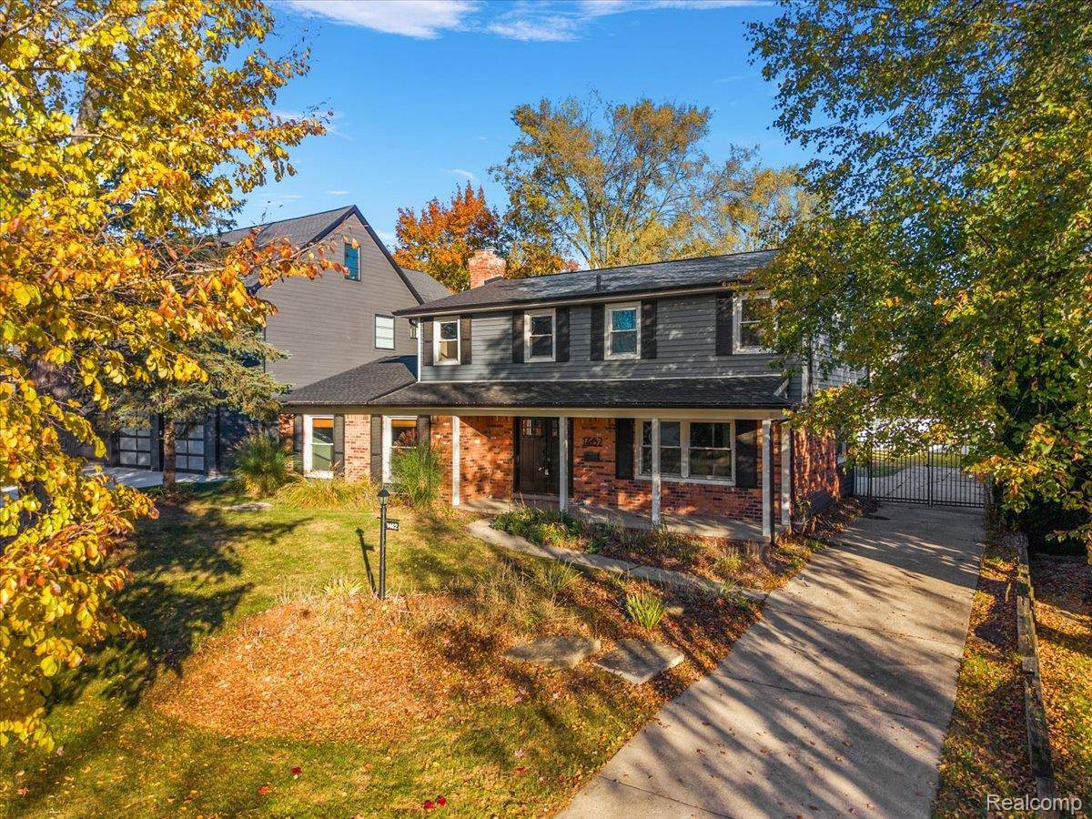 Birmingham, MI 48009,1462 Fairway DR