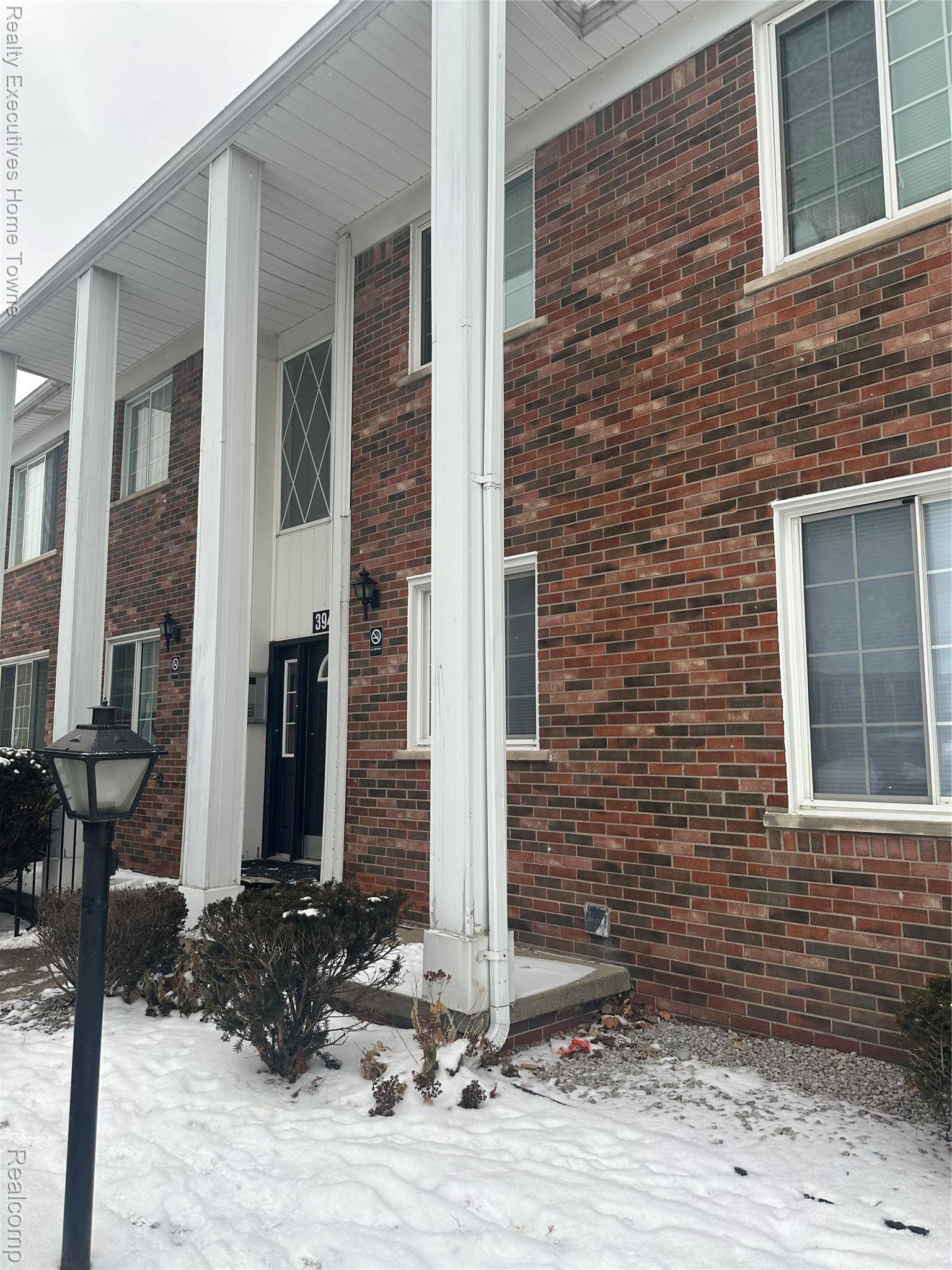 Sterling Heights, MI 48313,39477 Van Dyke AVE