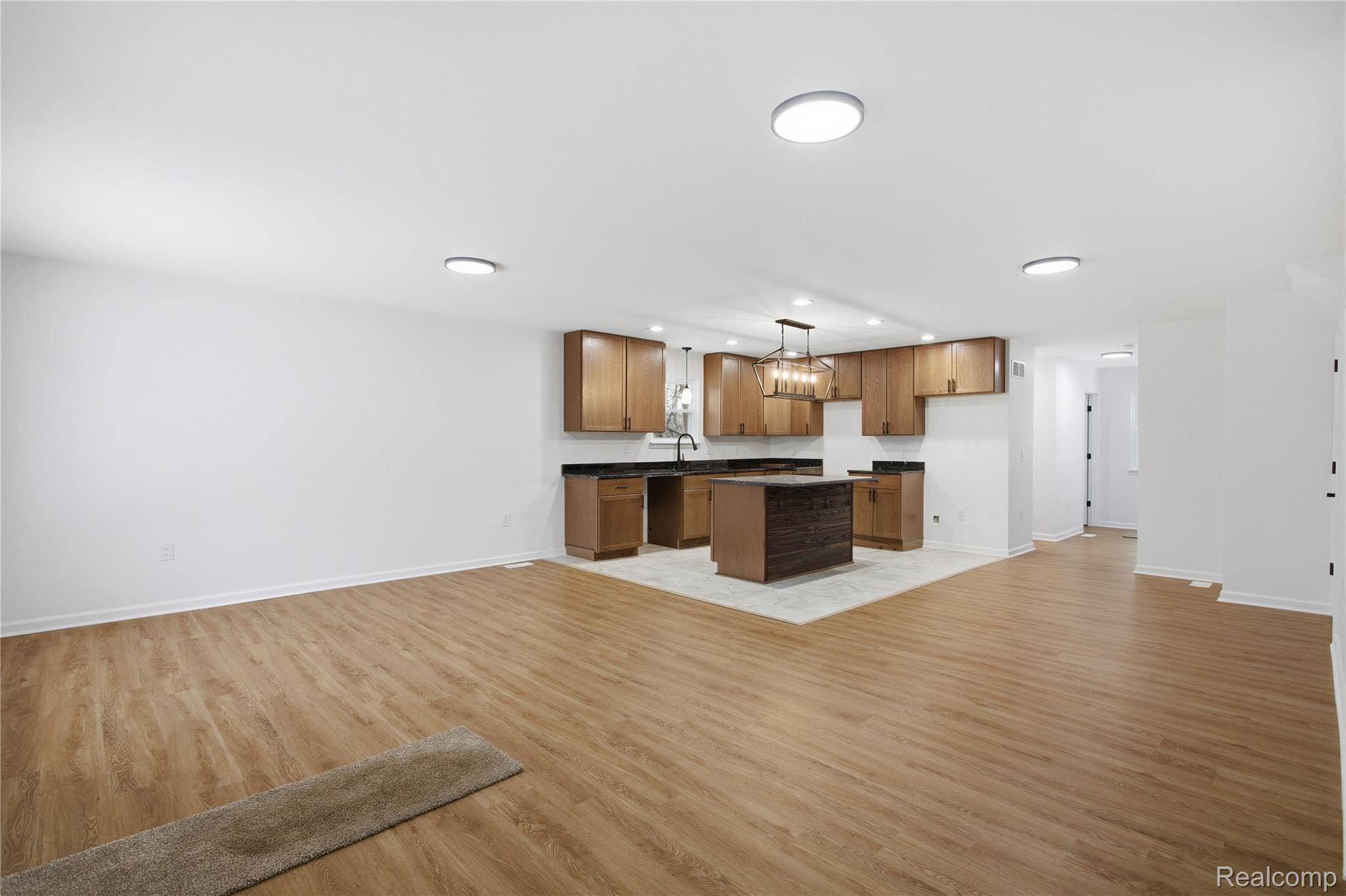 Romulus, MI 48174,38047 Wabash ST