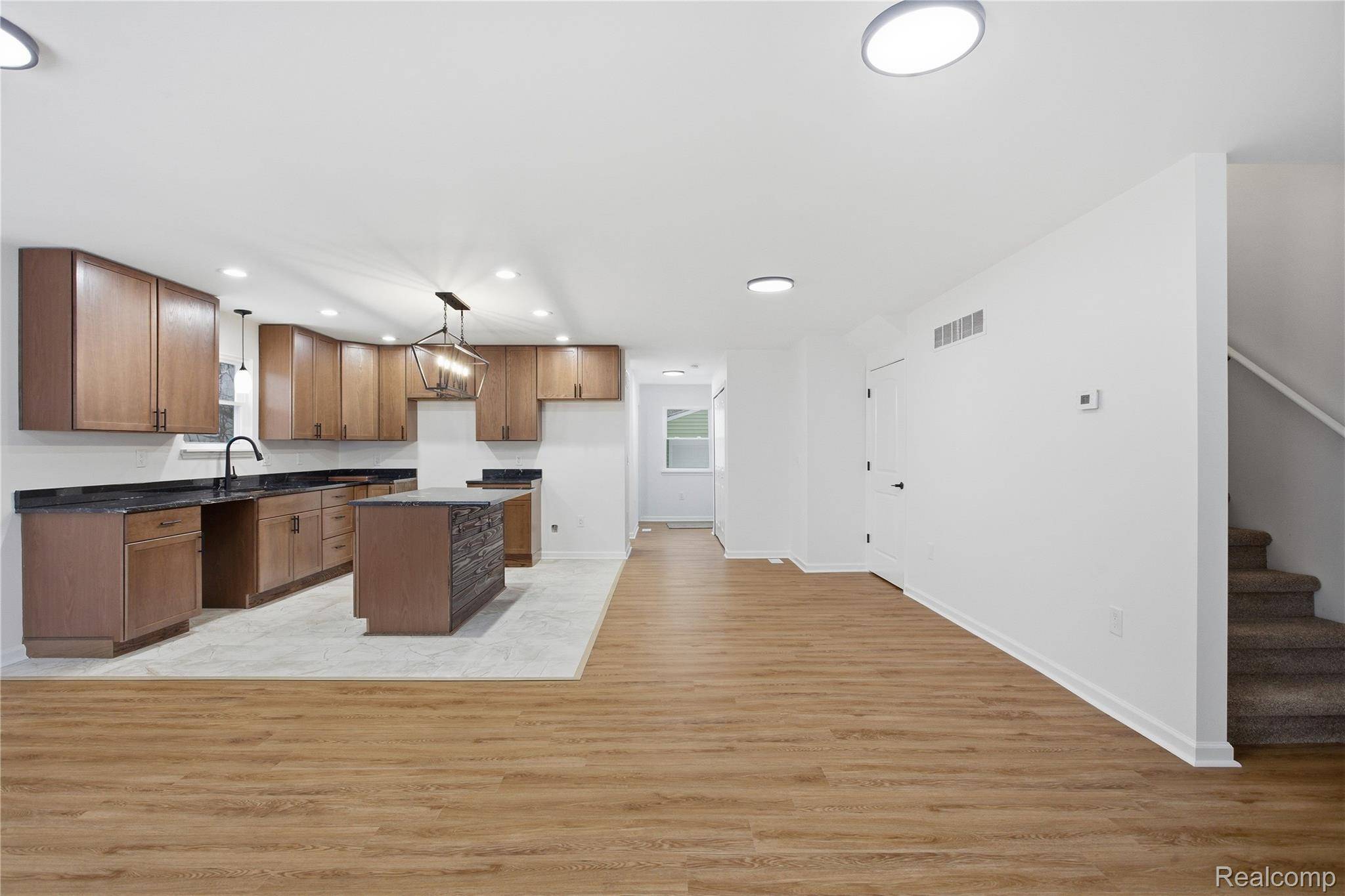 Romulus, MI 48174,38047 Wabash ST