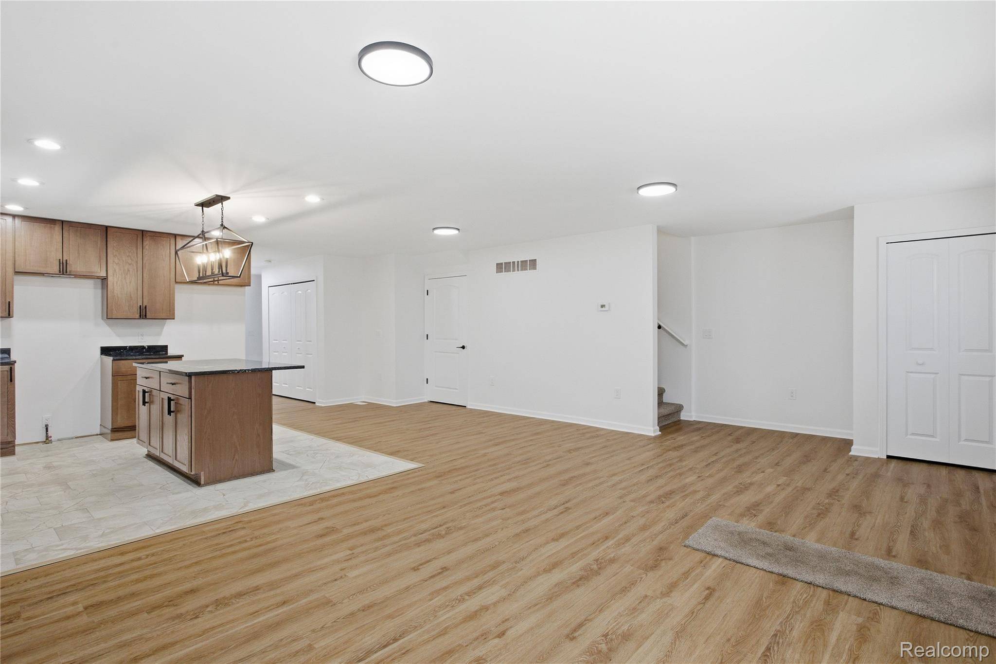 Romulus, MI 48174,38047 Wabash ST