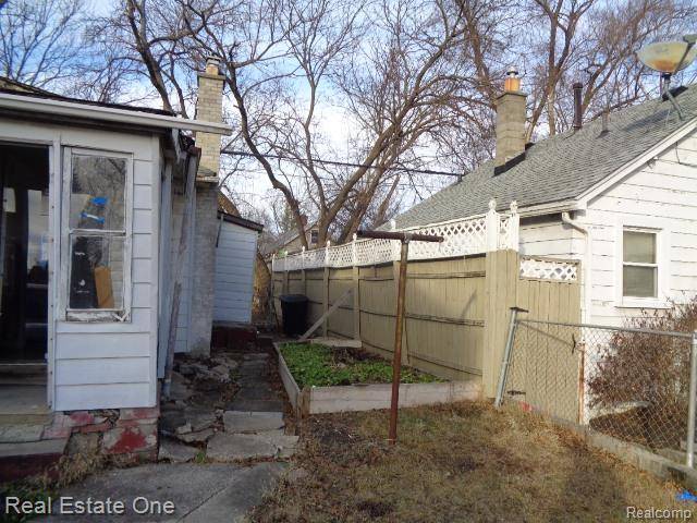 Detroit, MI 48205,14995 Maddelein ST