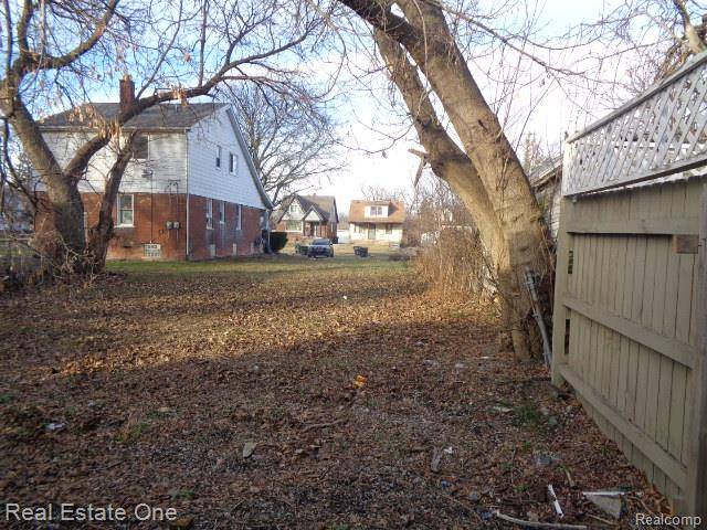 Detroit, MI 48205,14995 Maddelein ST