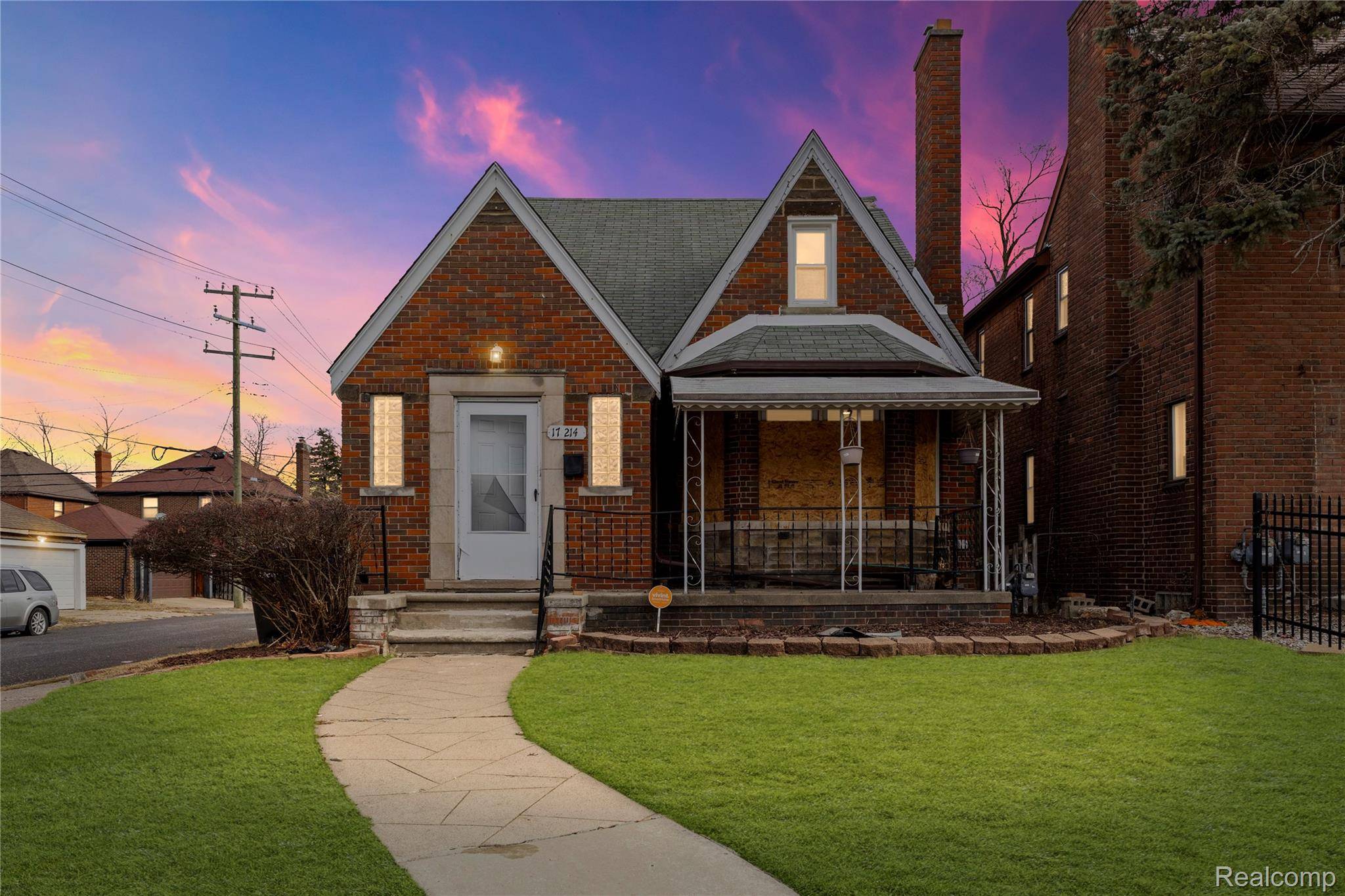 Detroit, MI 48221,17214 Ohio ST