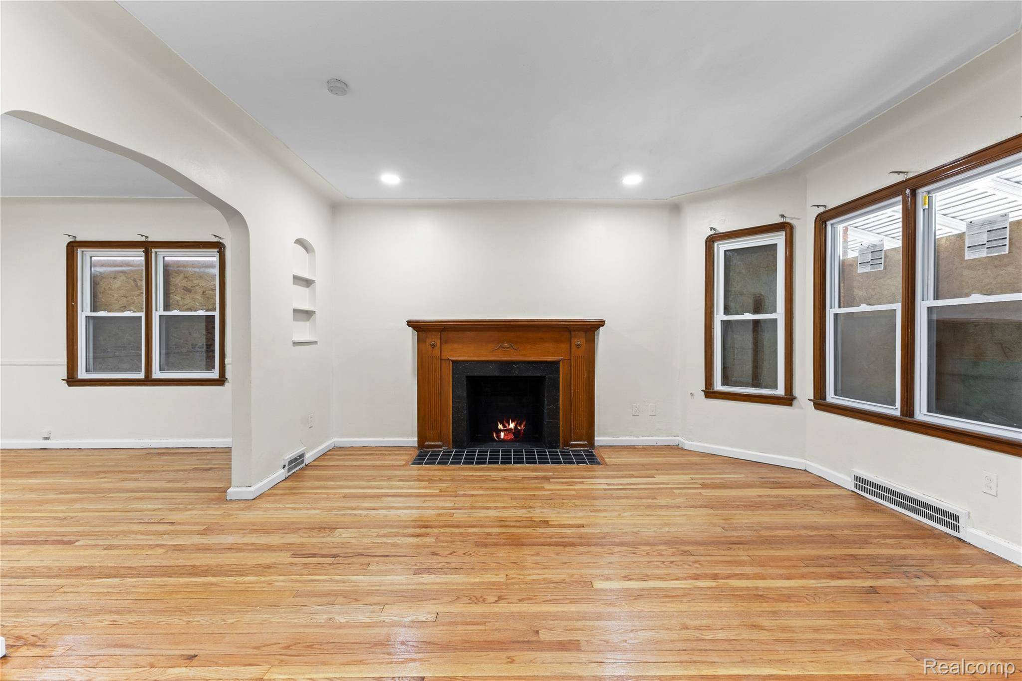 Detroit, MI 48221,17214 Ohio ST