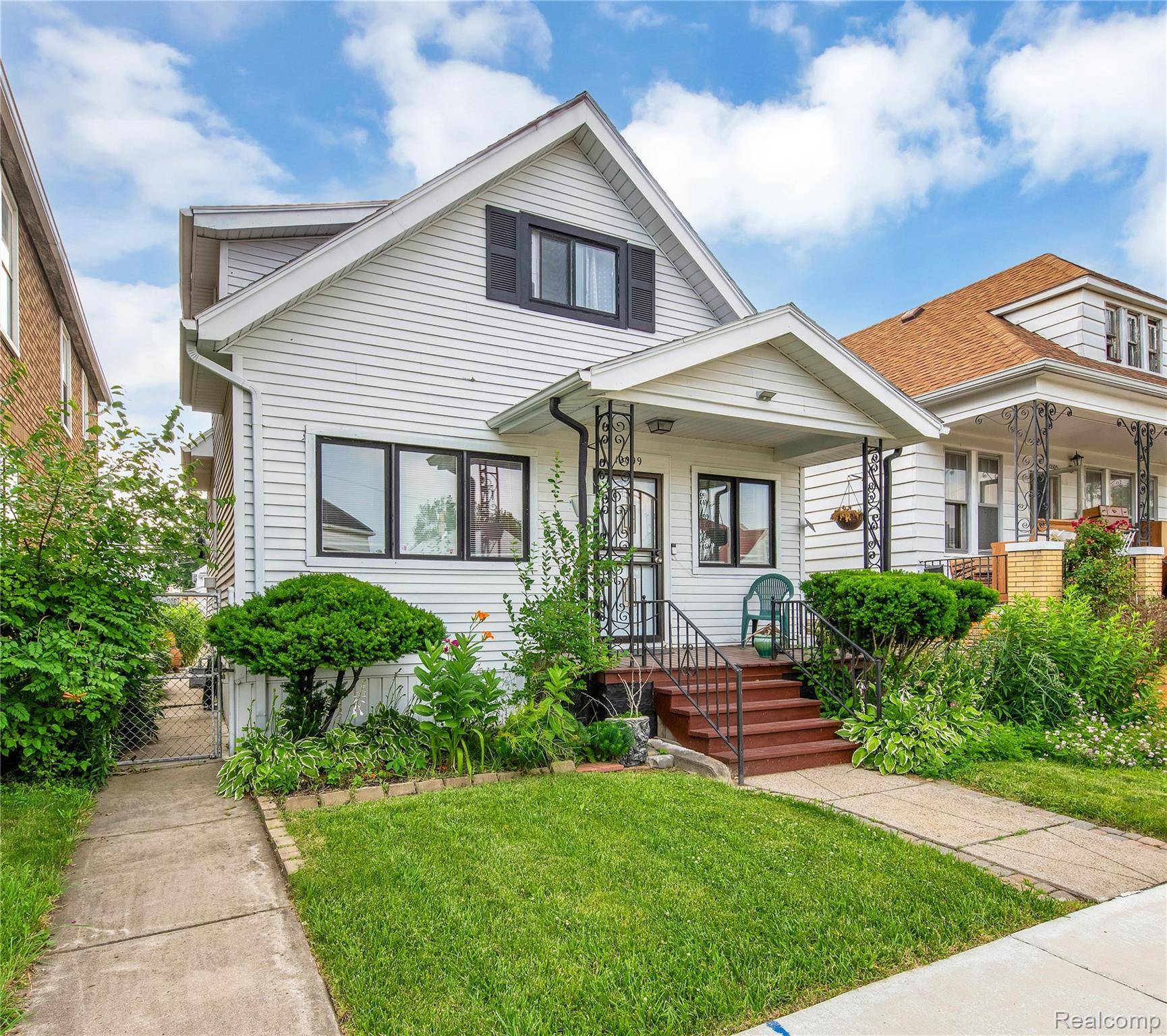 Hamtramck, MI 48212,12099 Klinger ST