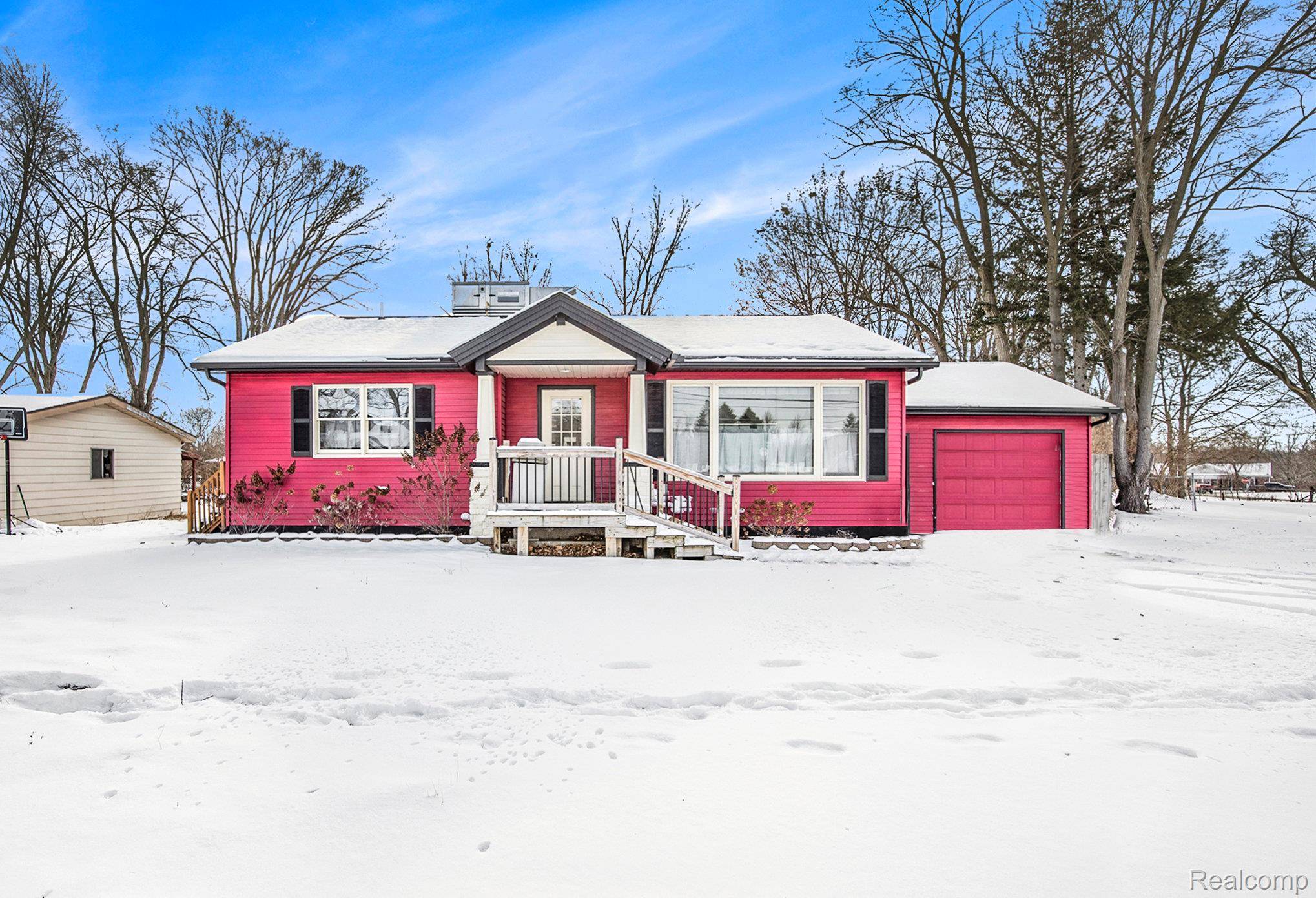 Flushing, MI 48433,1444 E PIERSON RD