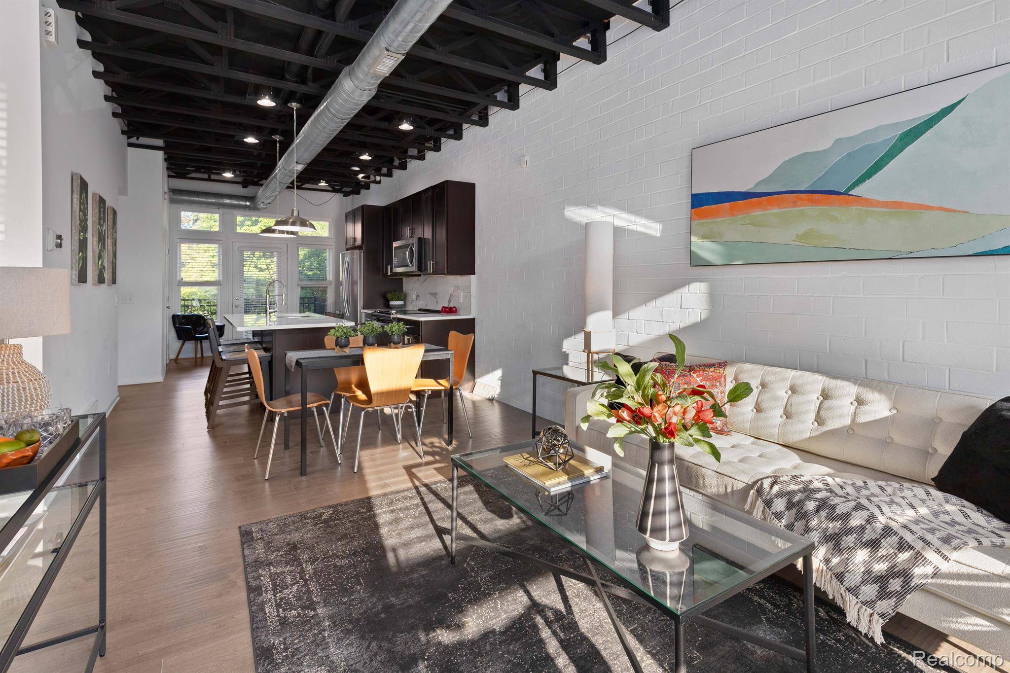 Detroit, MI 48201,4406 3RD ST #2