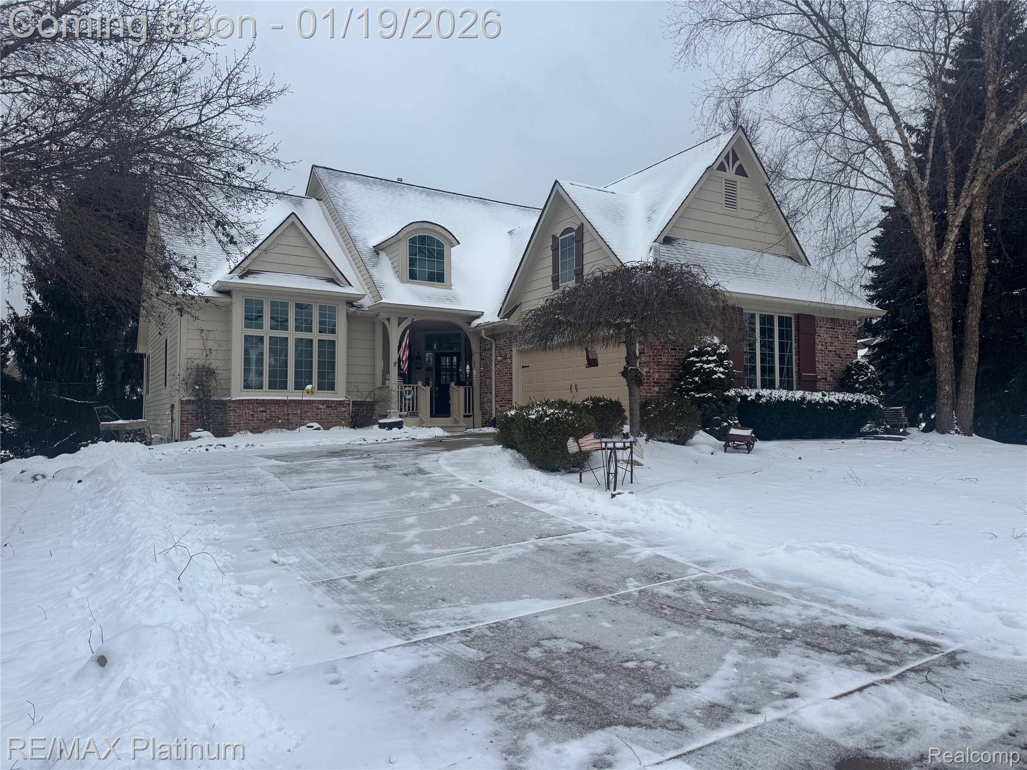 Brighton, MI 48116,5451 Versailles AVE N