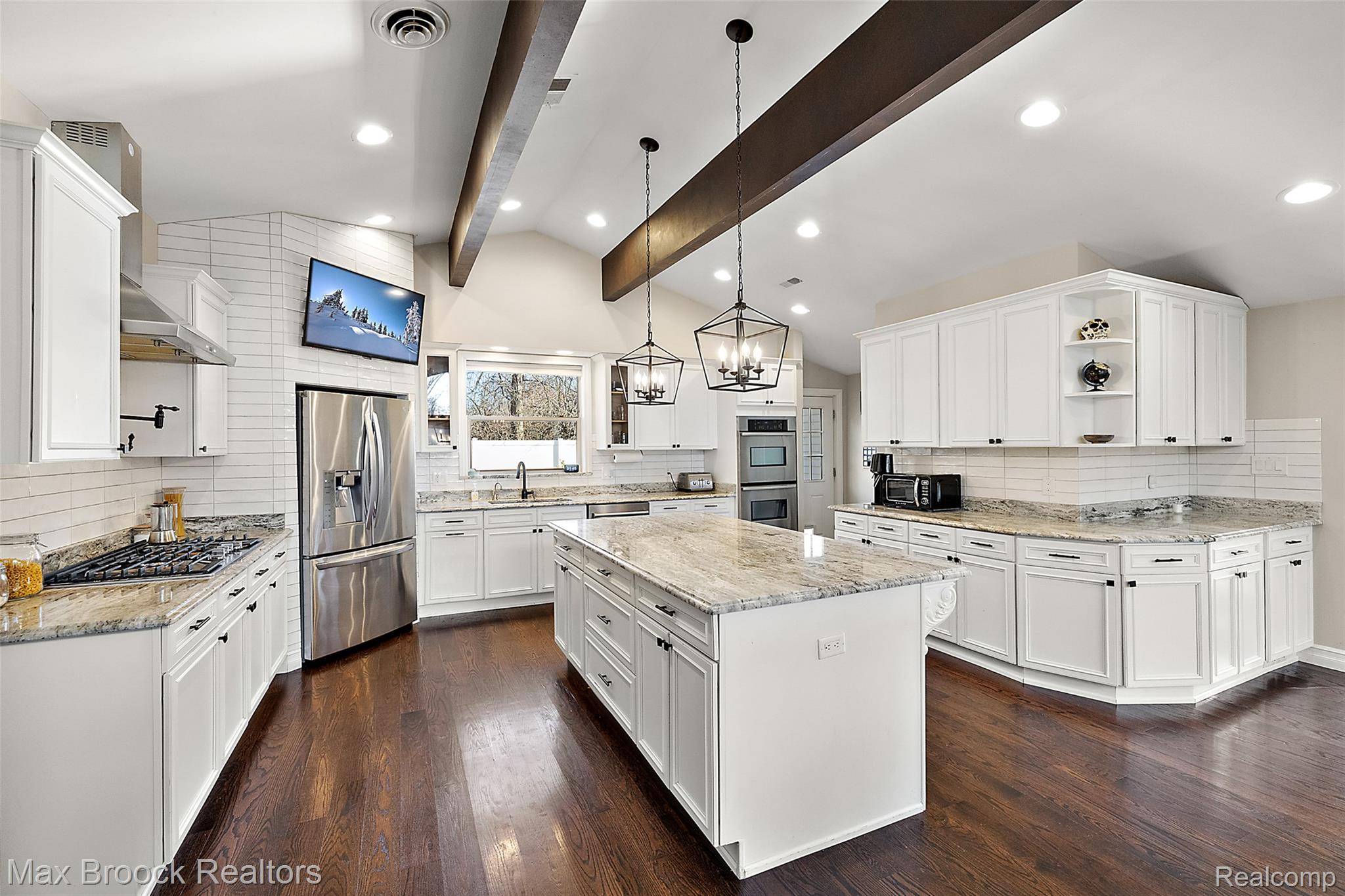 West Bloomfield, MI 48323,5645 Eastman BLVD