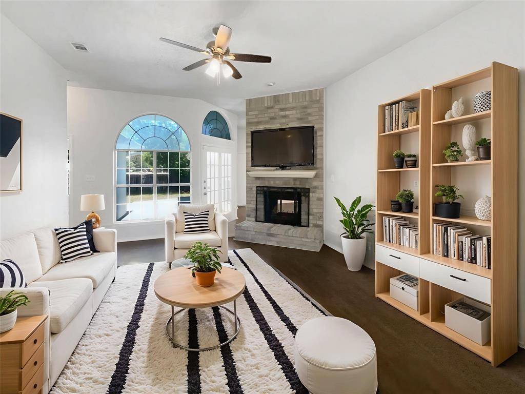 Rowlett, TX 75088,4914 Clay Drive