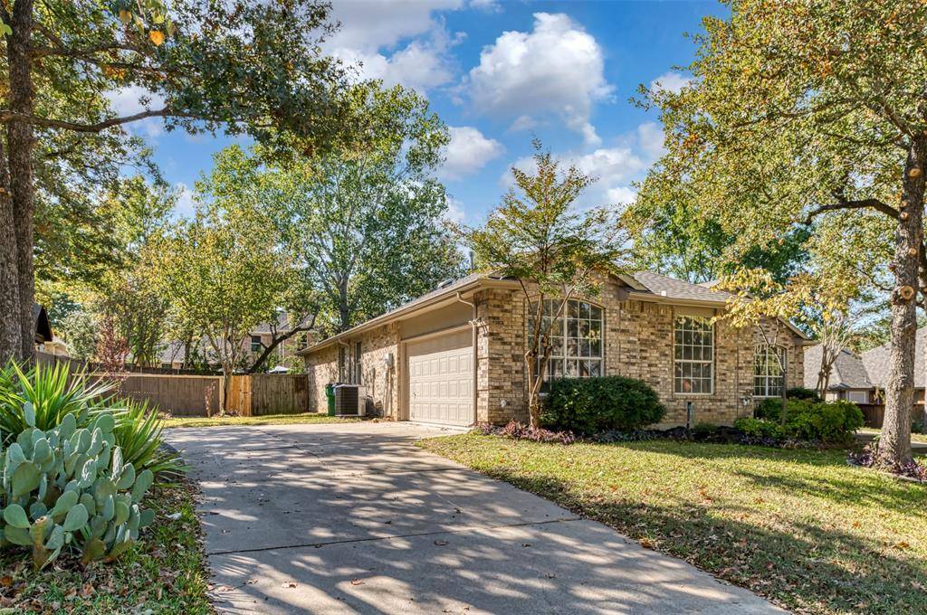 Crowley, TX 76036,716 Red Oak